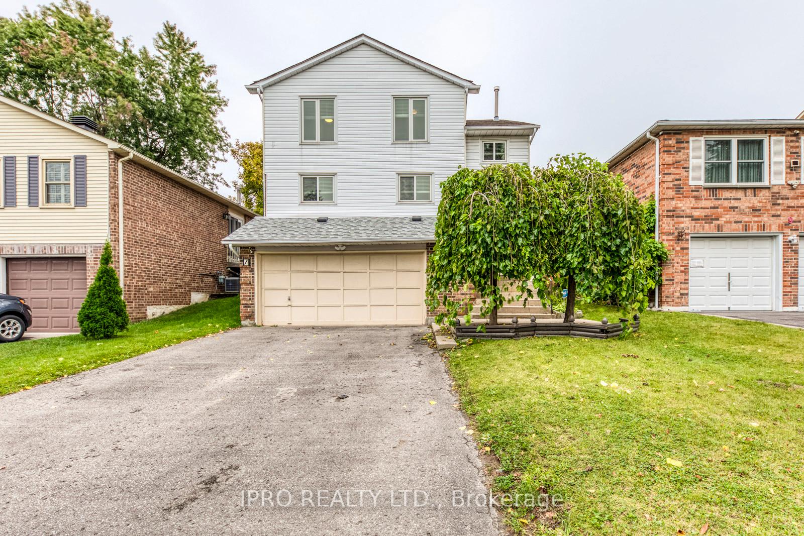 Photo 1 of 7 Wright Crescent, Ajax, Central — HOMEH