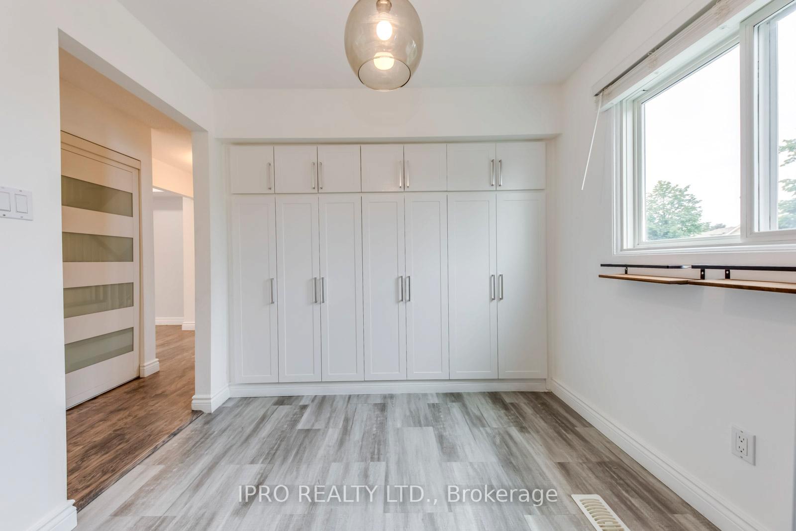 Photo 11 of 7 Wright Crescent, Ajax, Central — HOMEH