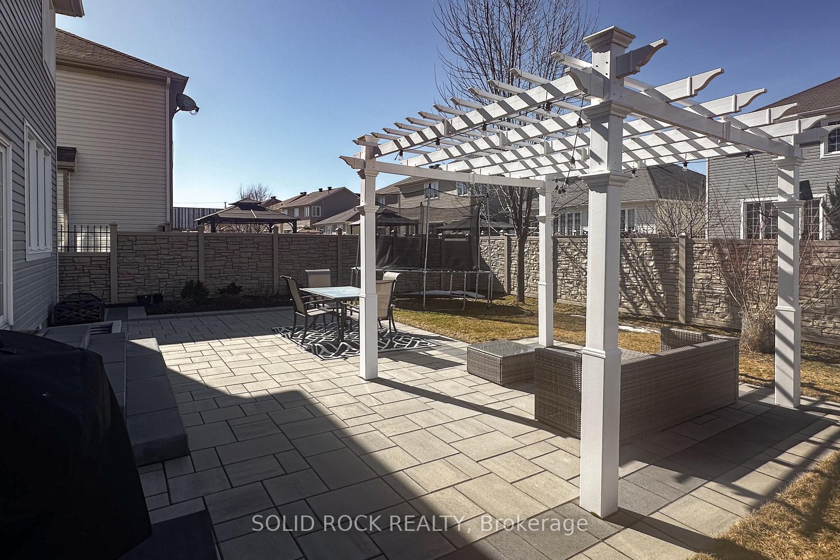 Photo 34 of 532 Carina Crescent, Ottawa, Barrhaven - Stonebridge — HOMEH