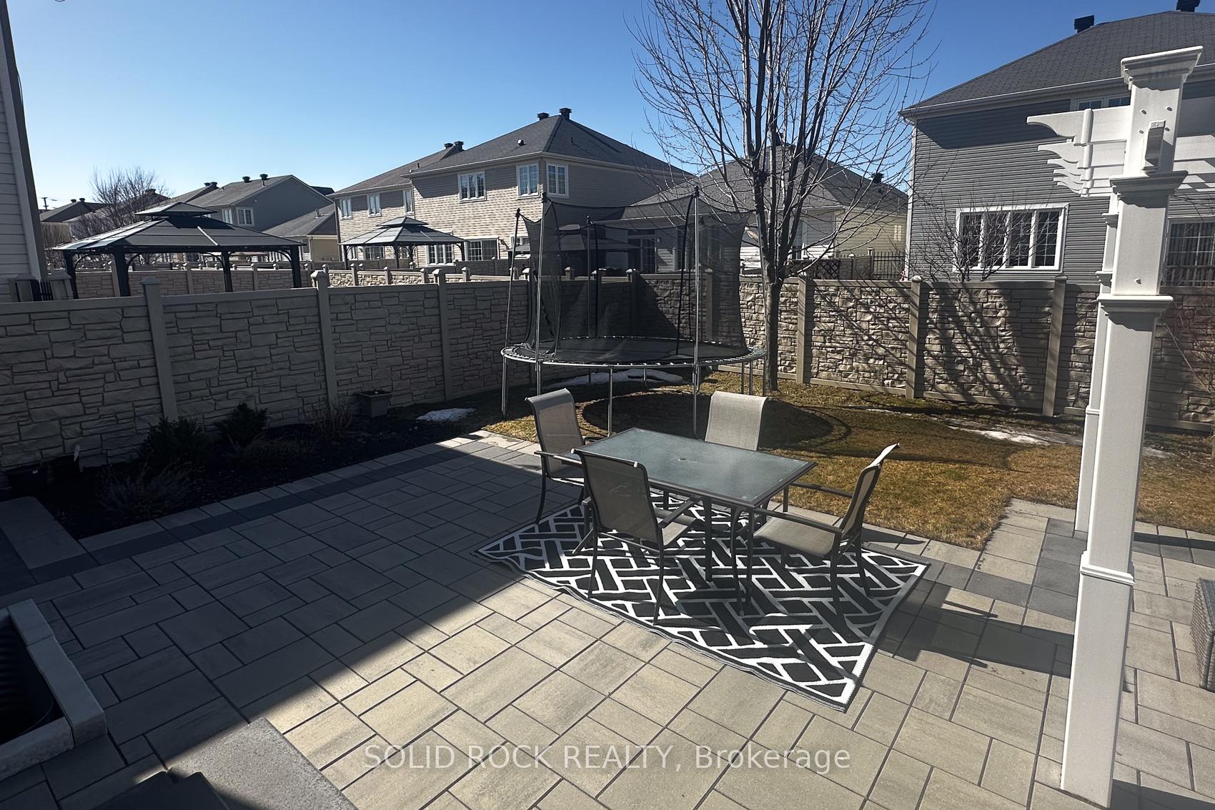 Photo 36 of 532 Carina Crescent, Ottawa, Barrhaven - Stonebridge — HOMEH