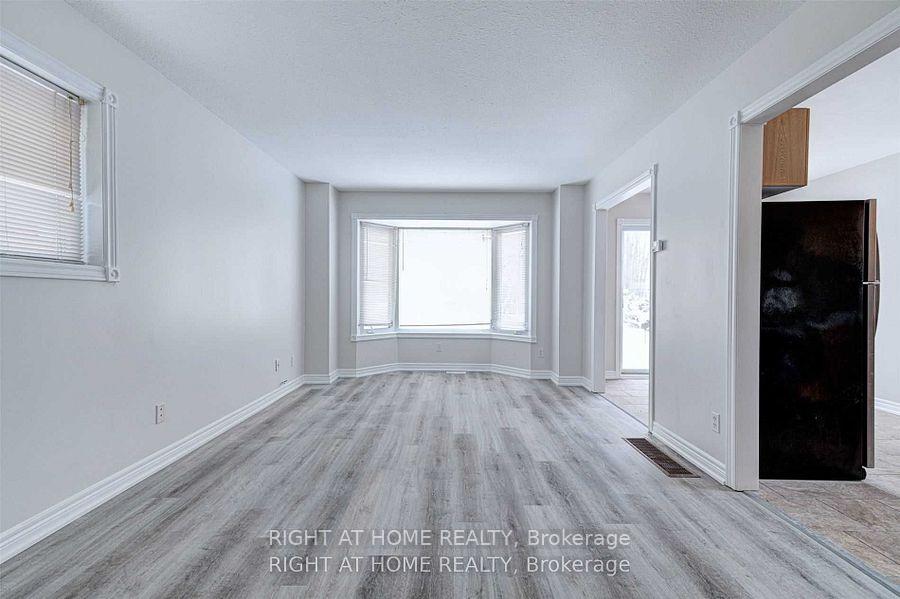 Photo 7 of 146 Cheltenham Road, Barrie, Georgian Drive — HOMEH