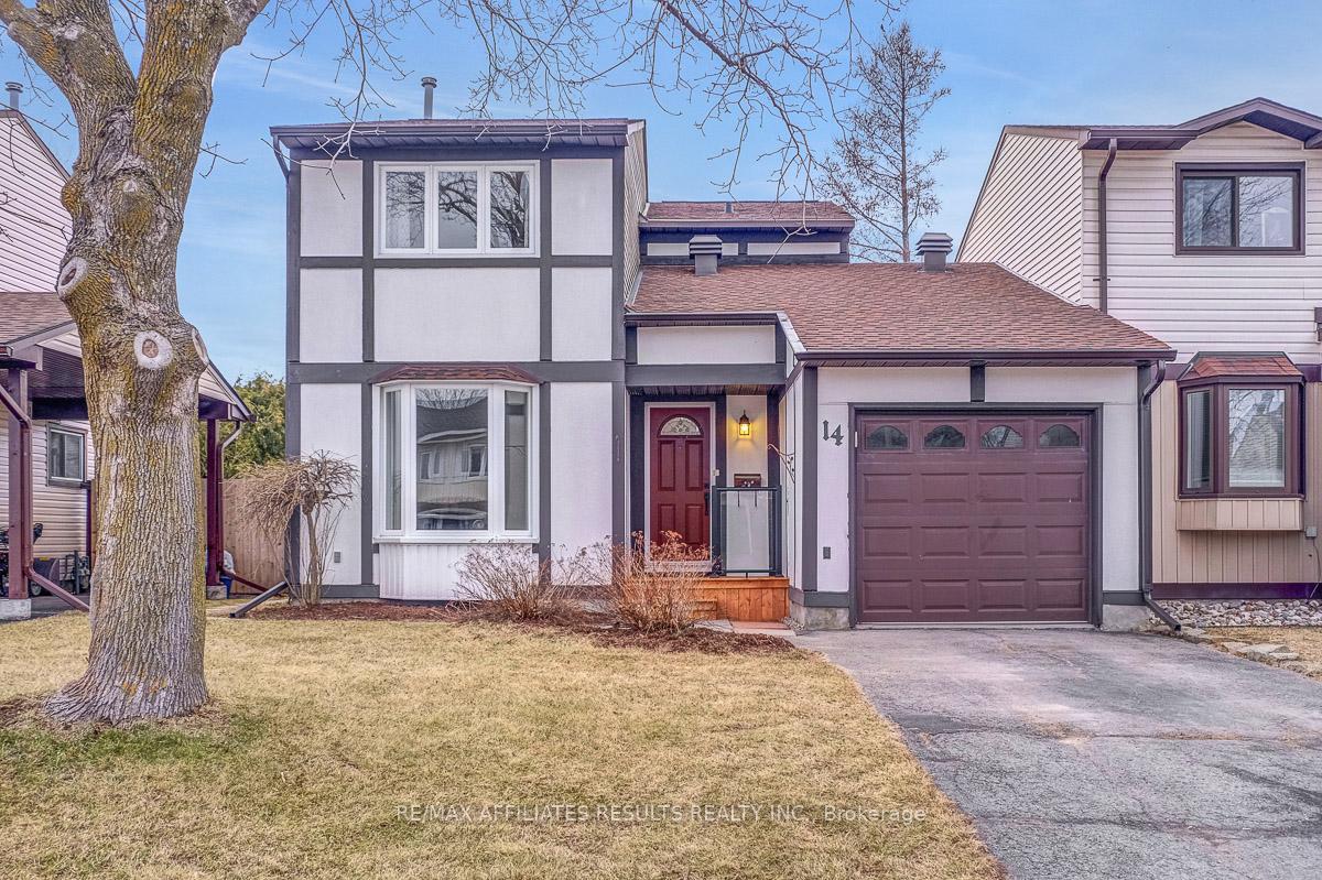 Photo 1 of 14 Exeter Drive, Ottawa, Barrhaven - On the Green — HOMEH