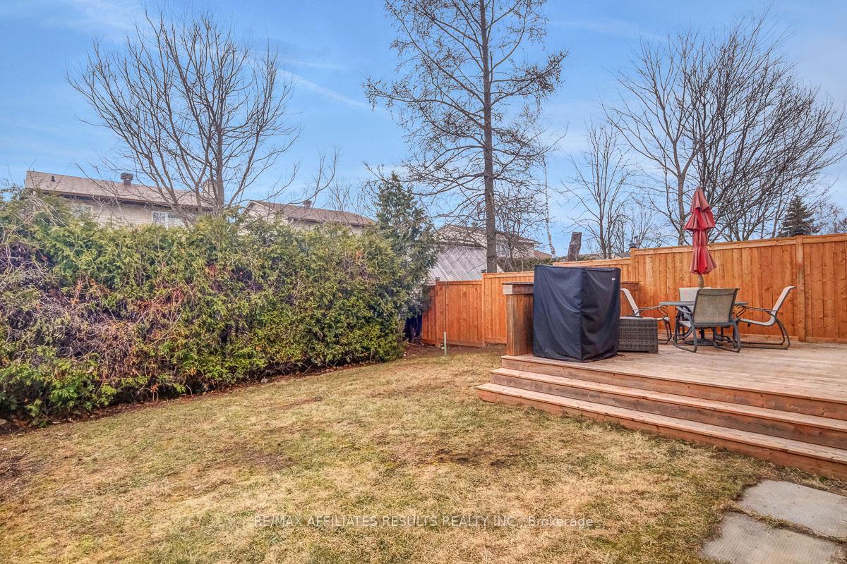 Photo 28 of 14 Exeter Drive, Ottawa, Barrhaven - On the Green — HOMEH