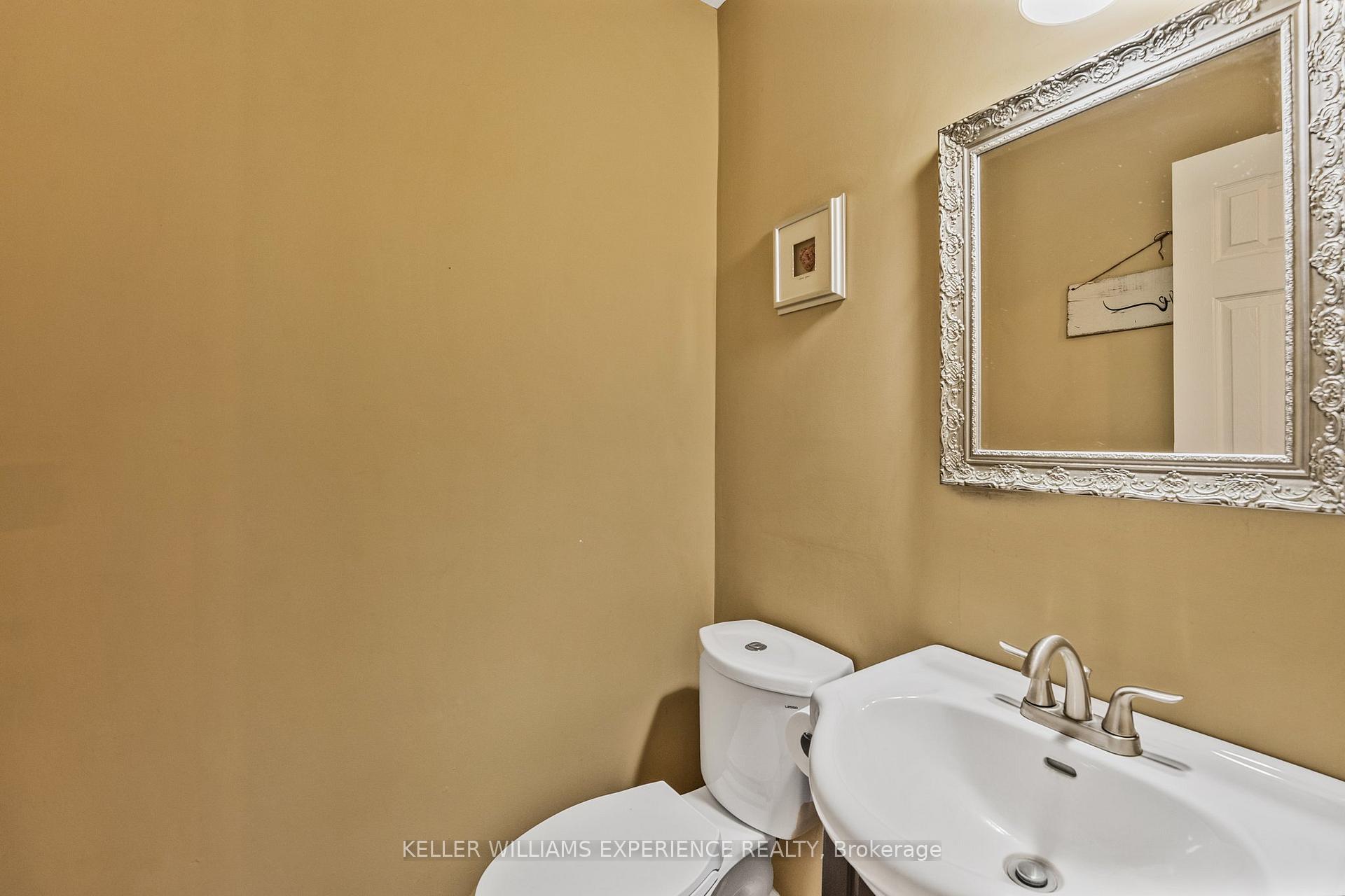 Photo 20 of 481 Ferndale Drive N, Barrie, Northwest — HOMEH