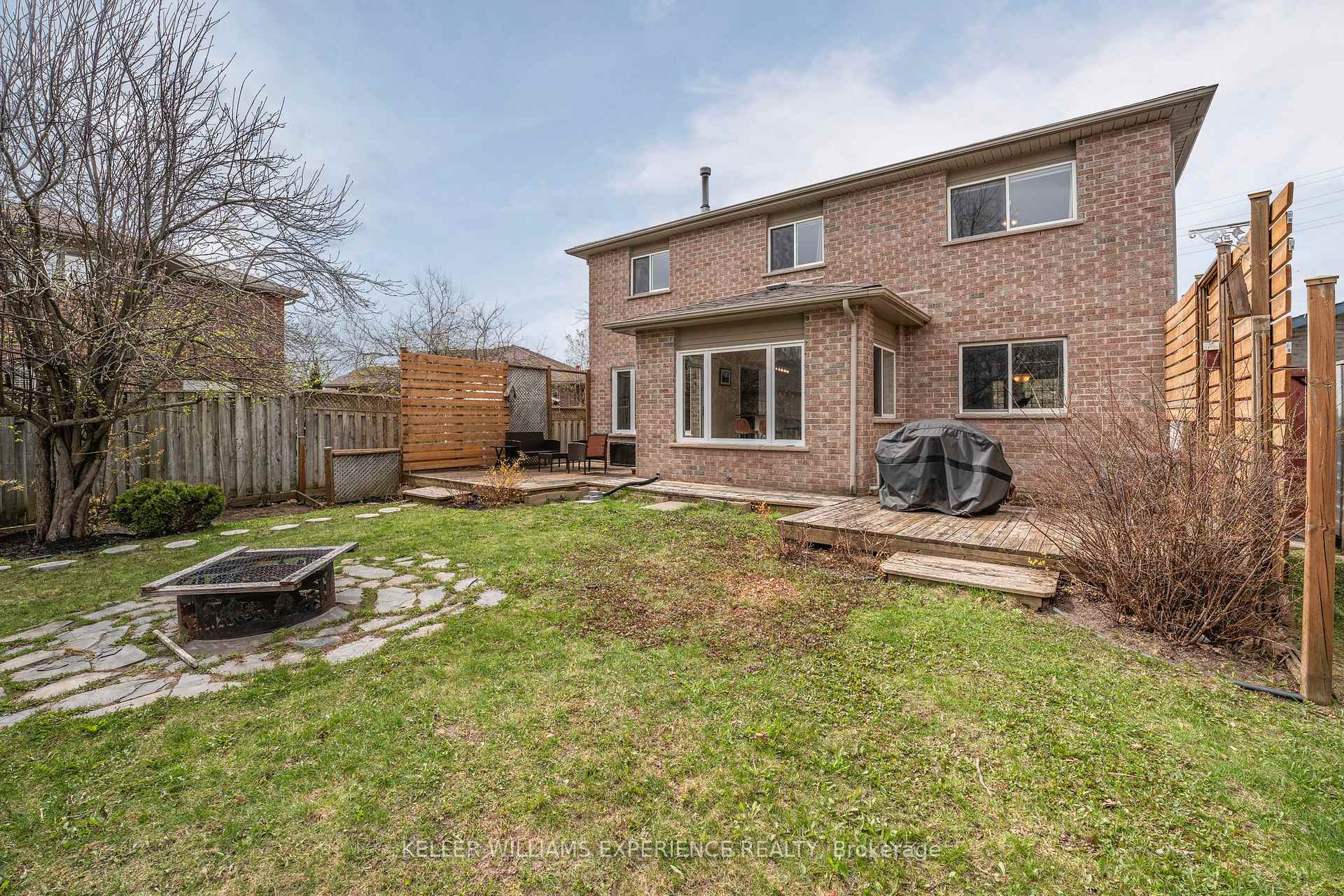 Photo 42 of 481 Ferndale Drive N, Barrie, Northwest — HOMEH