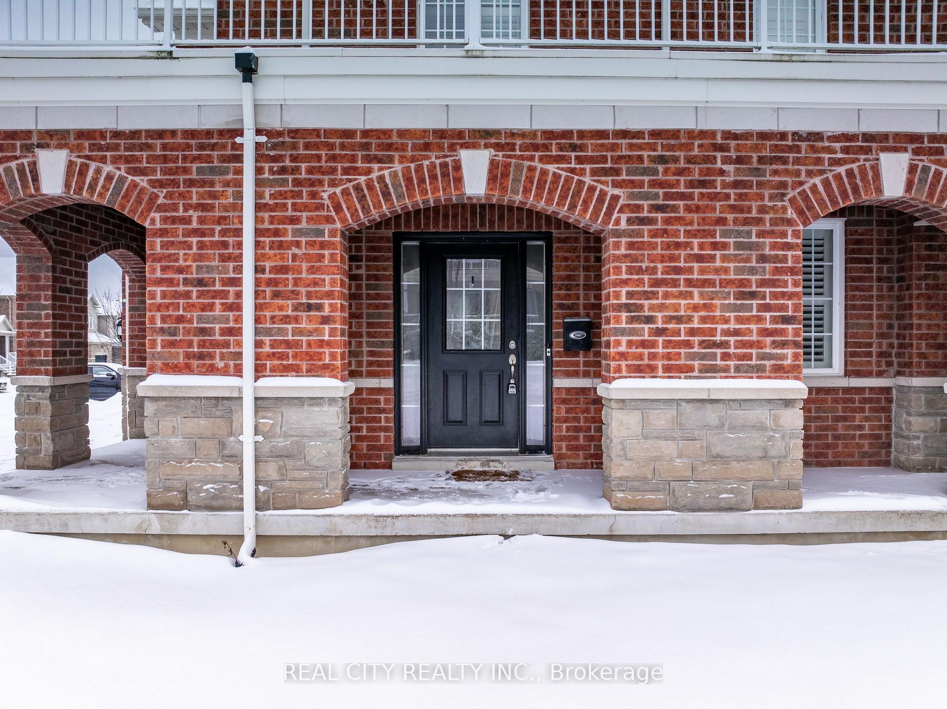 Photo 3 of 74 Westover Drive, Clarington, Bowmanville — HOMEH
