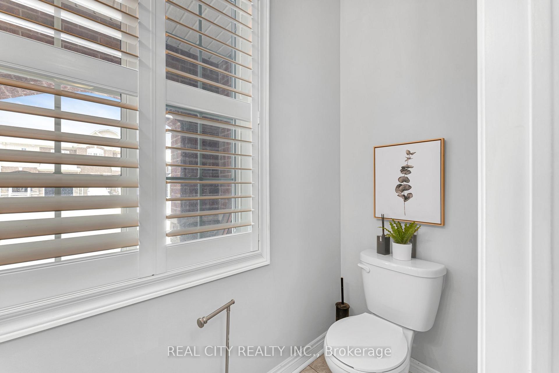 Photo 6 of 74 Westover Drive, Clarington, Bowmanville — HOMEH