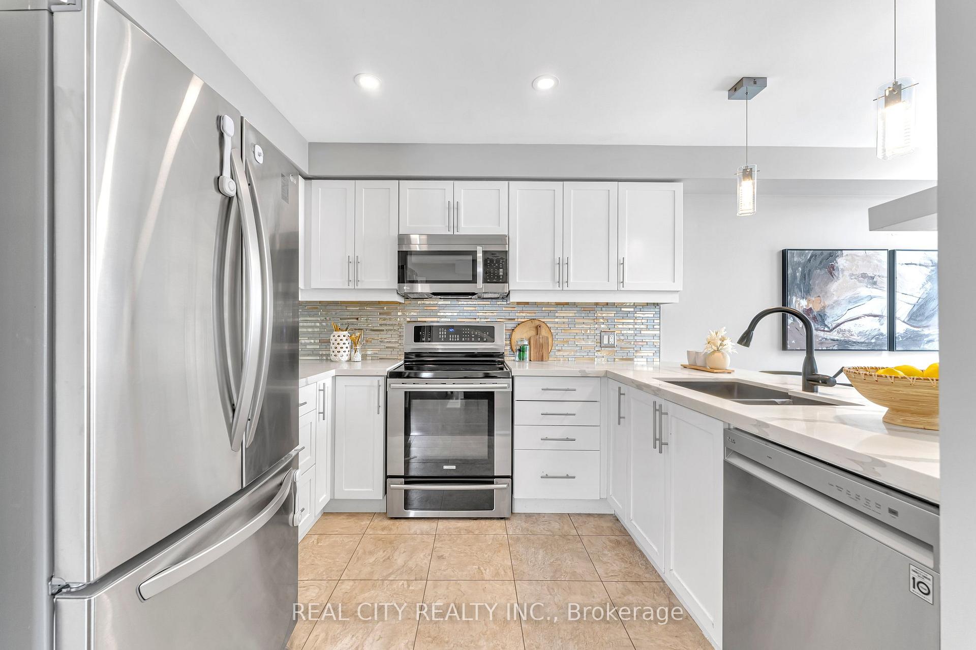 Photo 13 of 74 Westover Drive, Clarington, Bowmanville — HOMEH