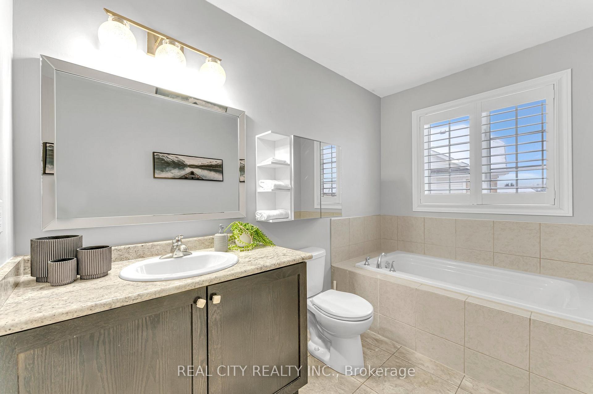 Photo 29 of 74 Westover Drive, Clarington, Bowmanville — HOMEH