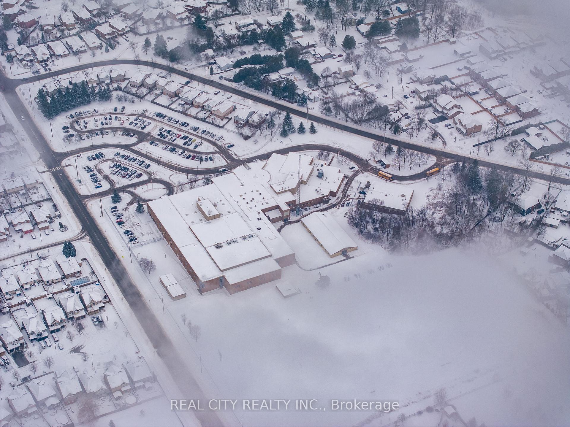 Photo 47 of 74 Westover Drive, Clarington, Bowmanville — HOMEH
