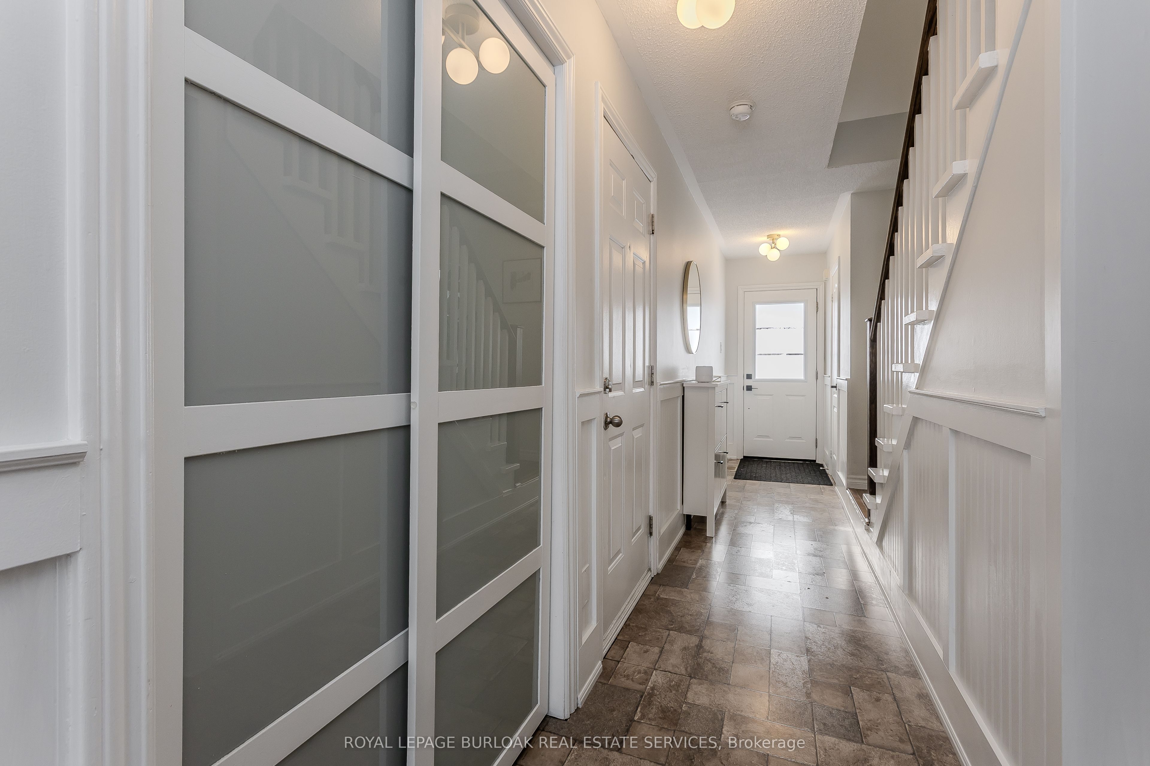 Photo 63 of 12 Thornlodge Drive, Hamilton, Waterdown — HOMEH