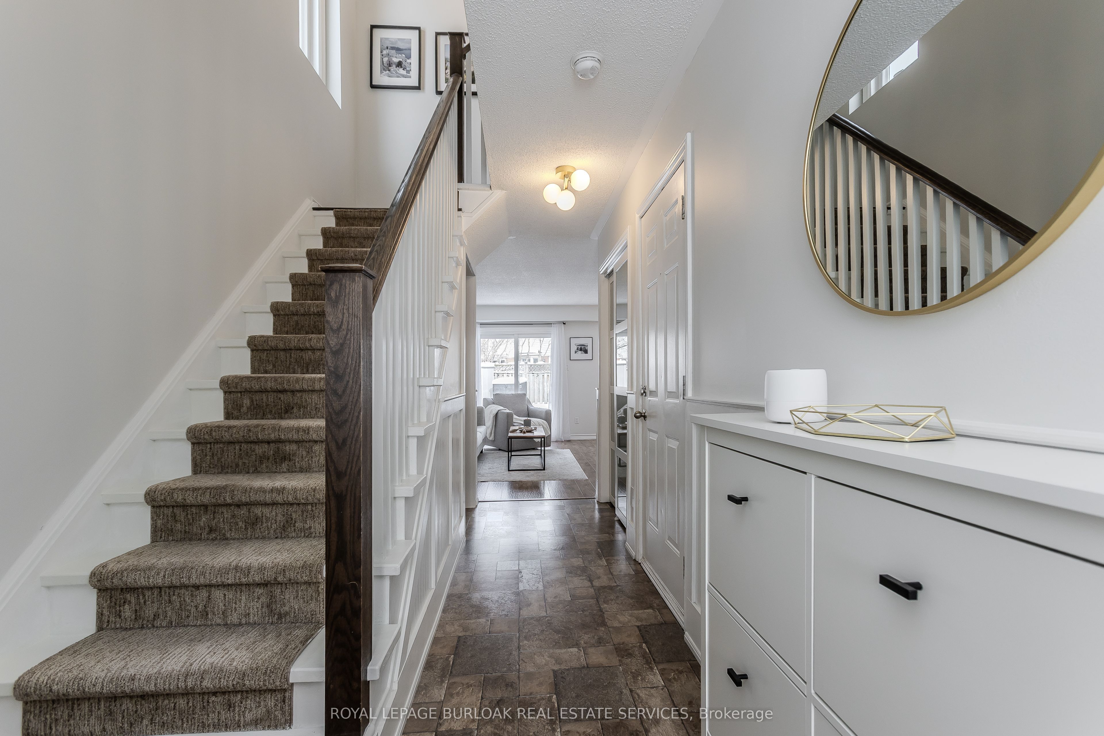 Photo 64 of 12 Thornlodge Drive, Hamilton, Waterdown — HOMEH