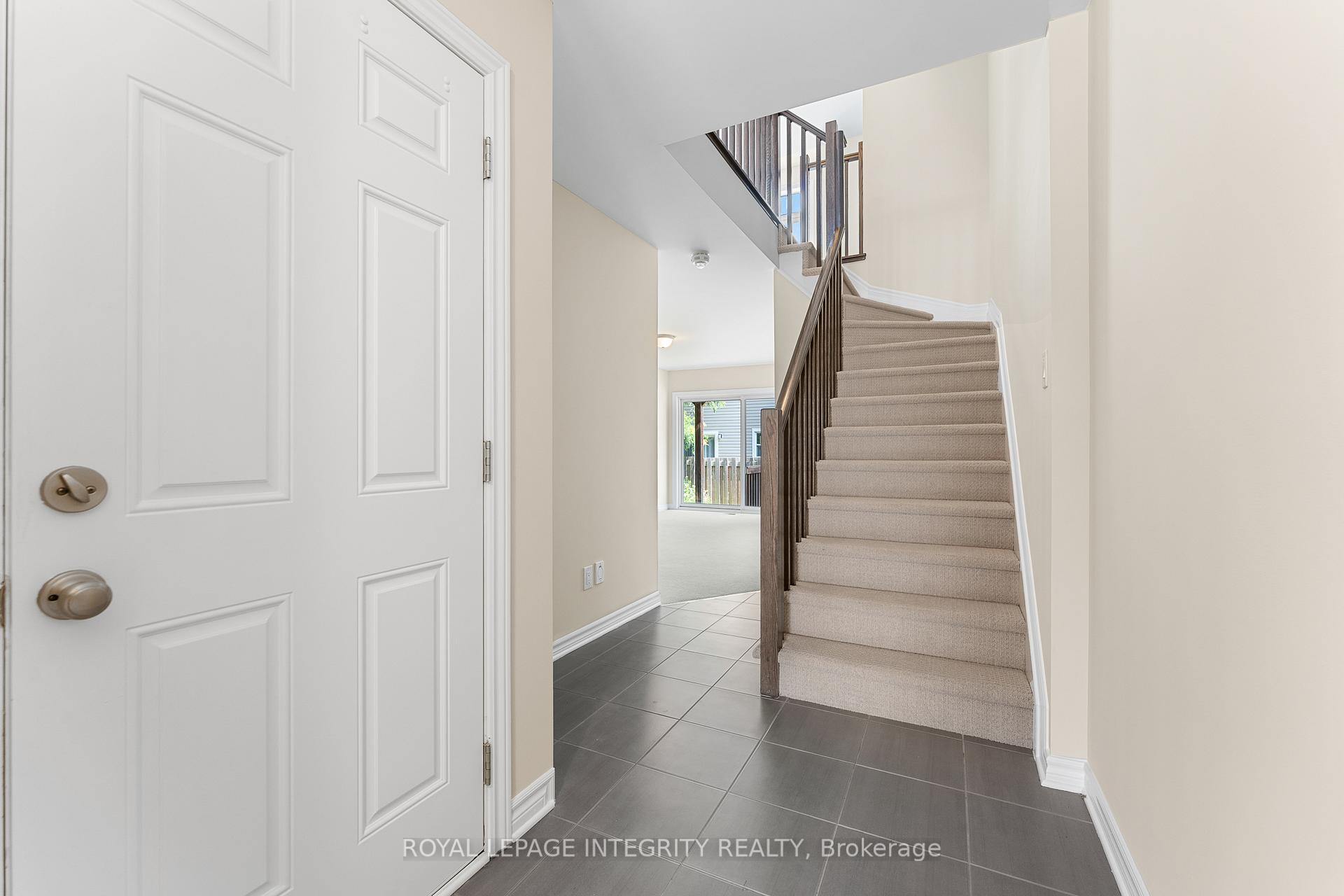 Photo 5 of 323 Twinflower Way, Ottawa, Barrhaven - Longfields — HOMEH