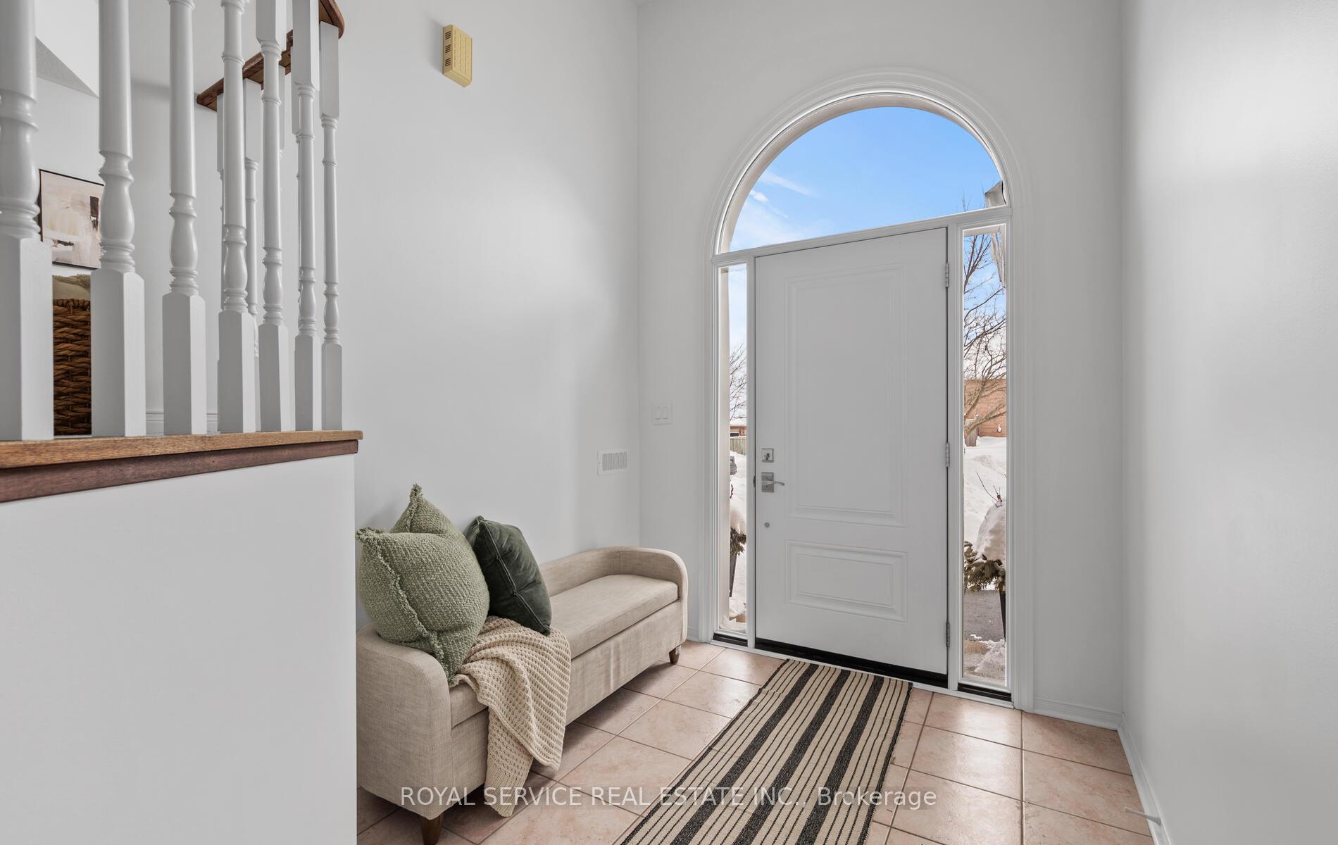 Photo 3 of 100 Freeland Avenue, Clarington, Bowmanville — HOMEH