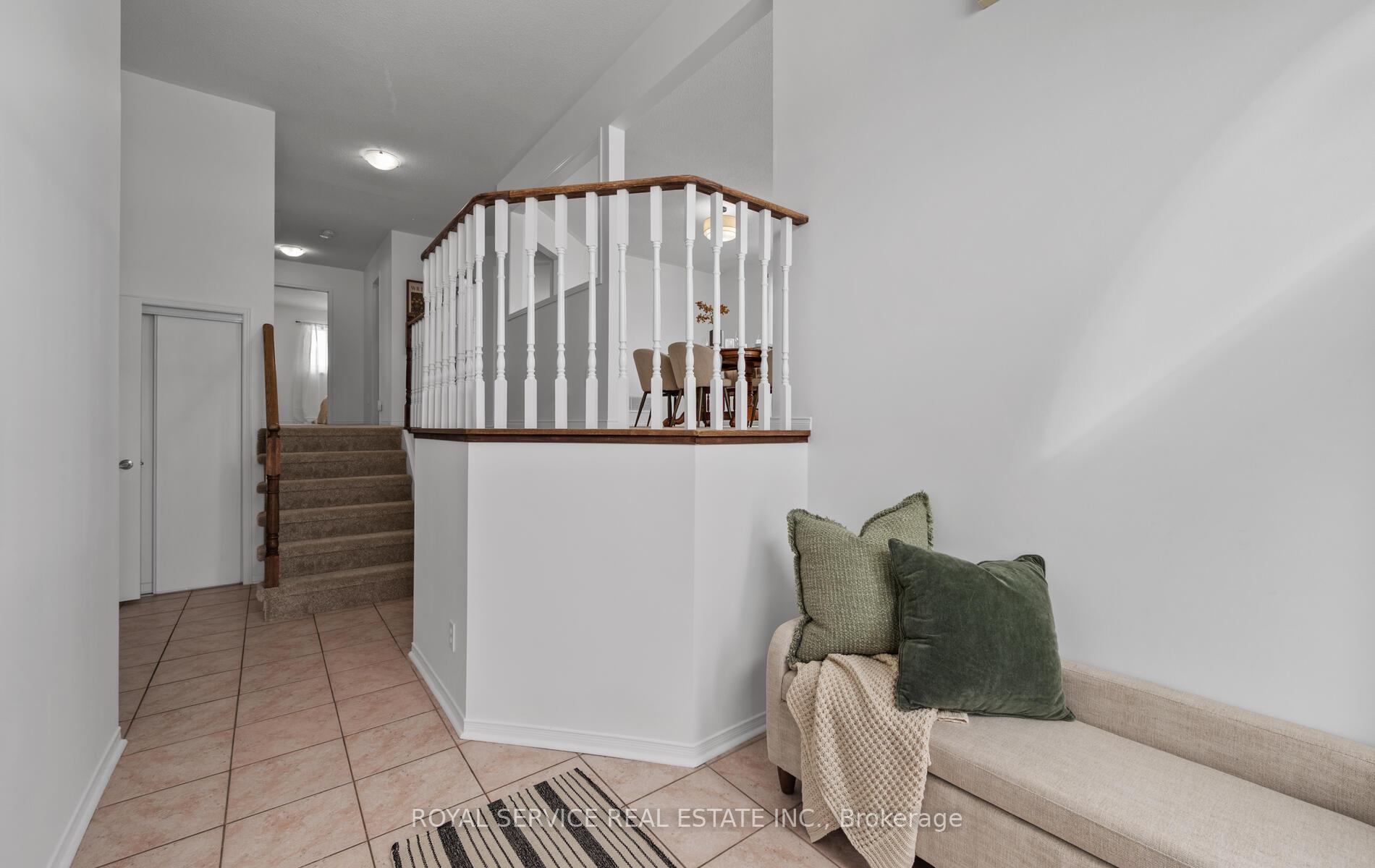 Photo 4 of 100 Freeland Avenue, Clarington, Bowmanville — HOMEH
