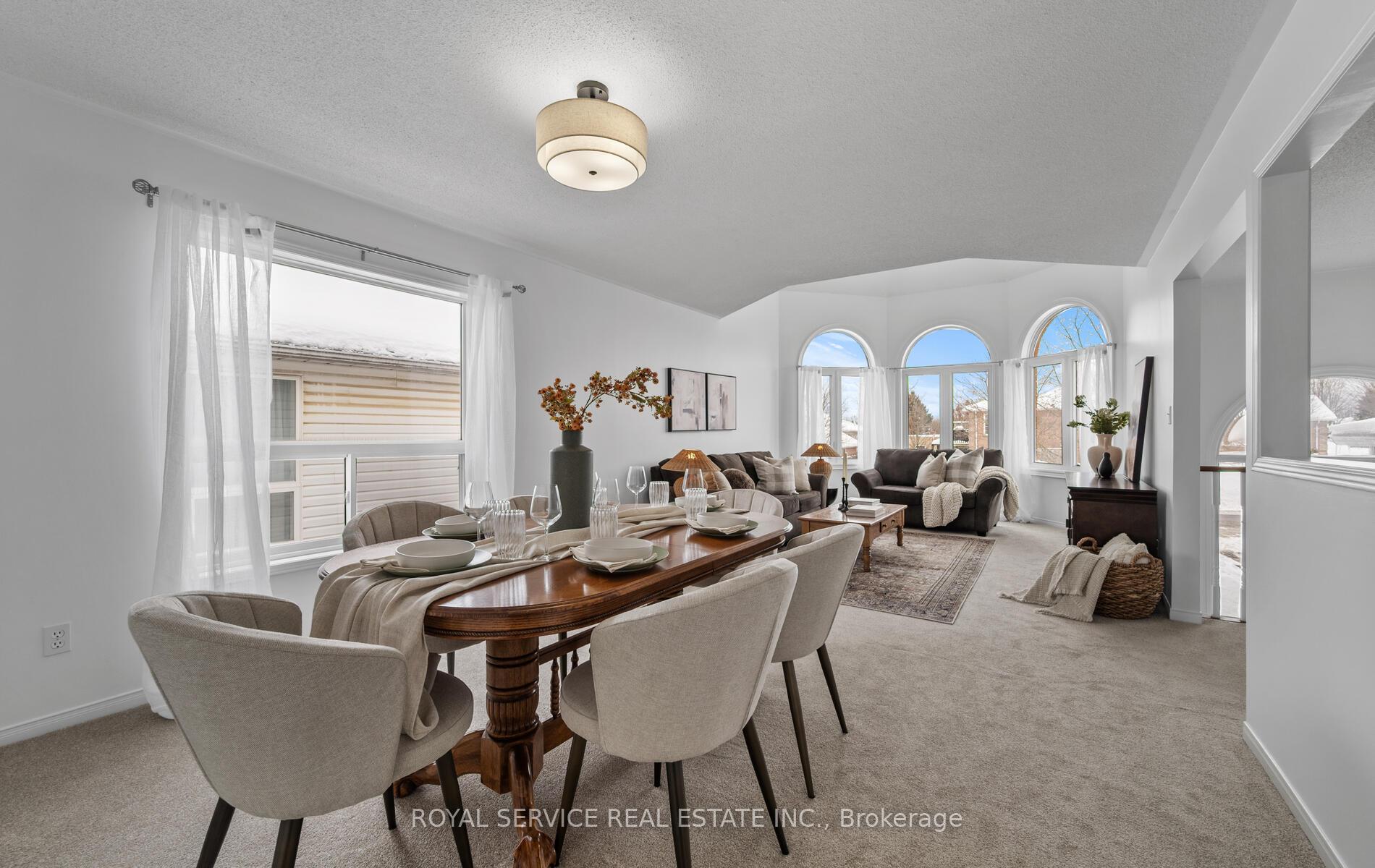 Photo 9 of 100 Freeland Avenue, Clarington, Bowmanville — HOMEH