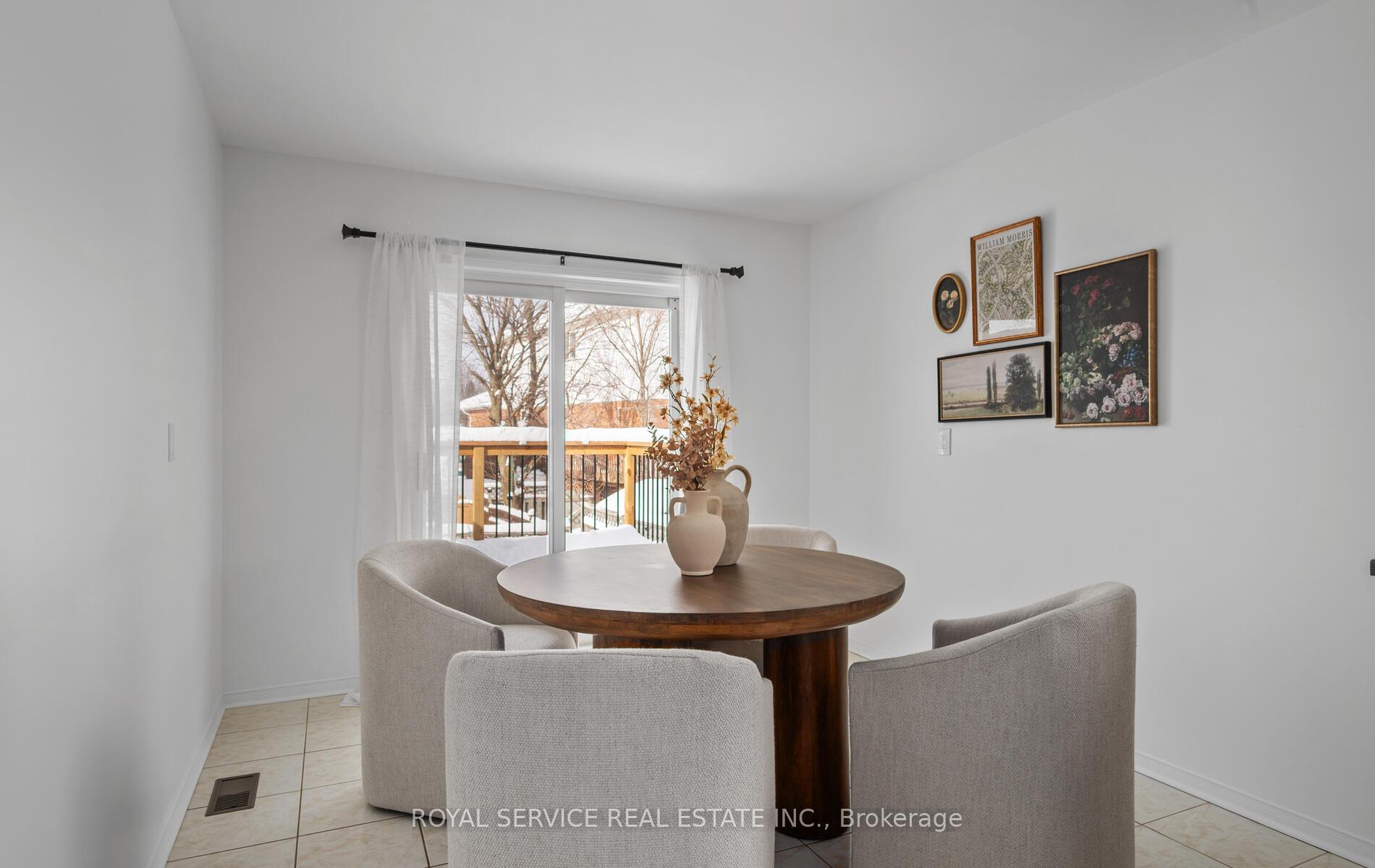 Photo 13 of 100 Freeland Avenue, Clarington, Bowmanville — HOMEH