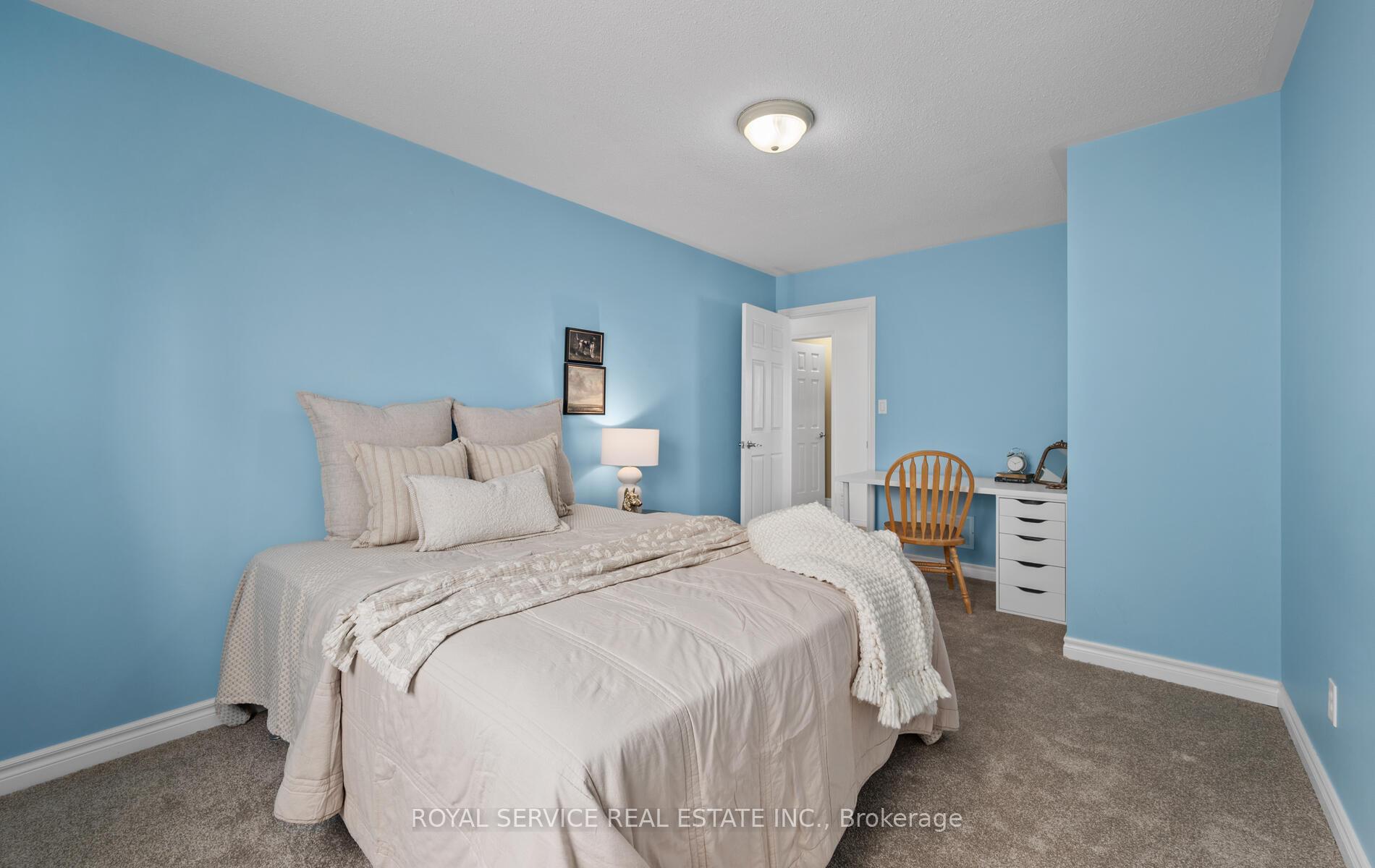 Photo 18 of 100 Freeland Avenue, Clarington, Bowmanville — HOMEH