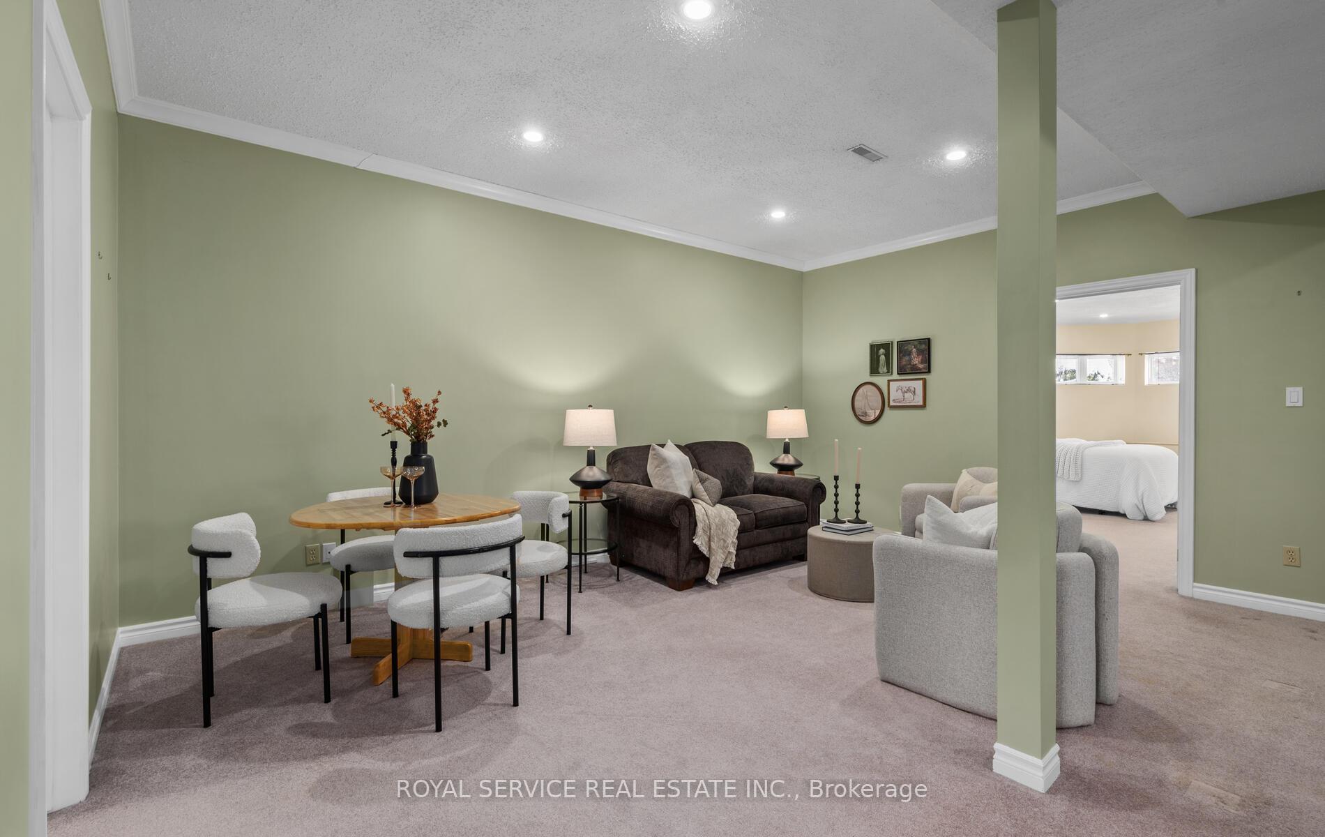 Photo 23 of 100 Freeland Avenue, Clarington, Bowmanville — HOMEH