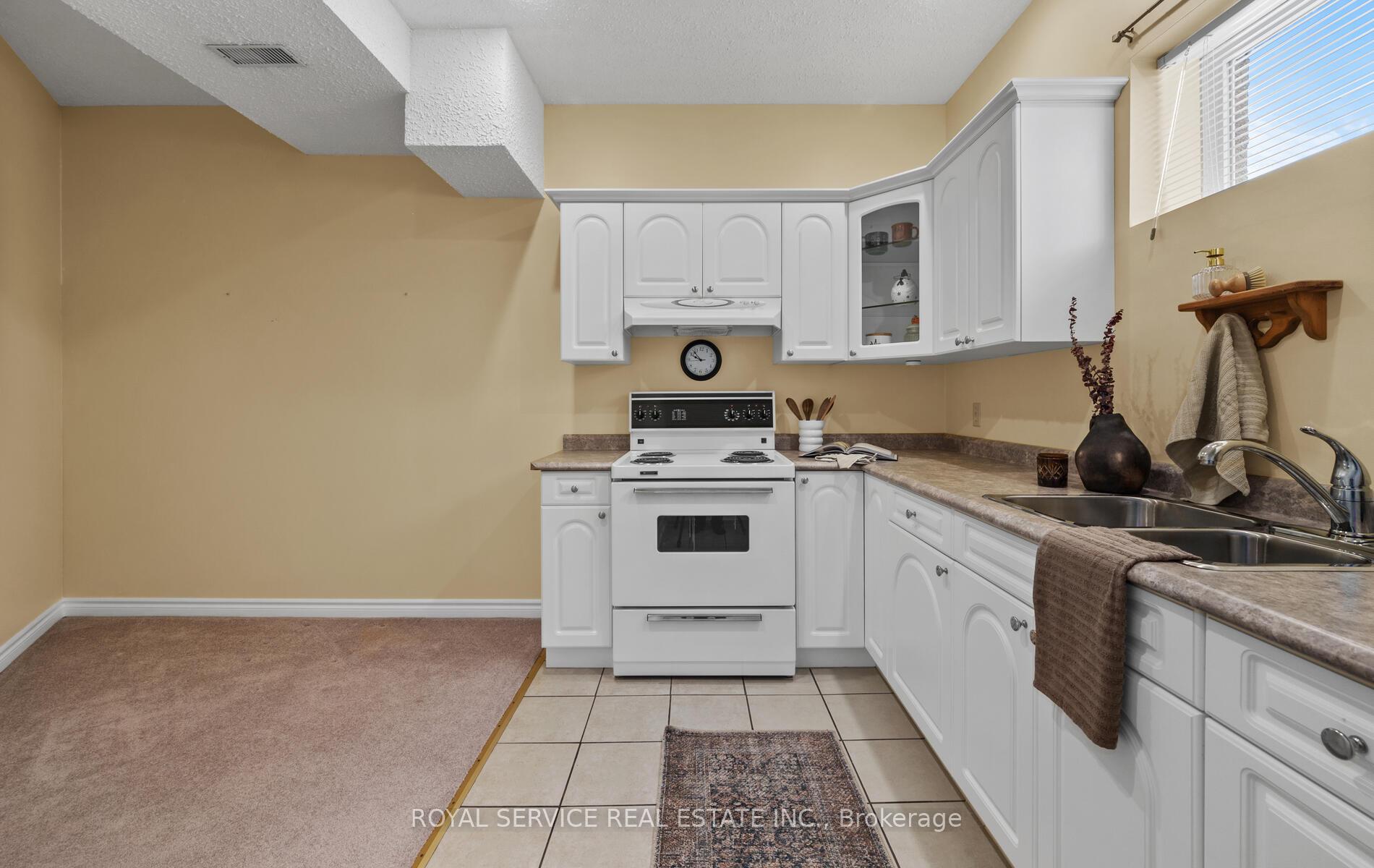 Photo 26 of 100 Freeland Avenue, Clarington, Bowmanville — HOMEH