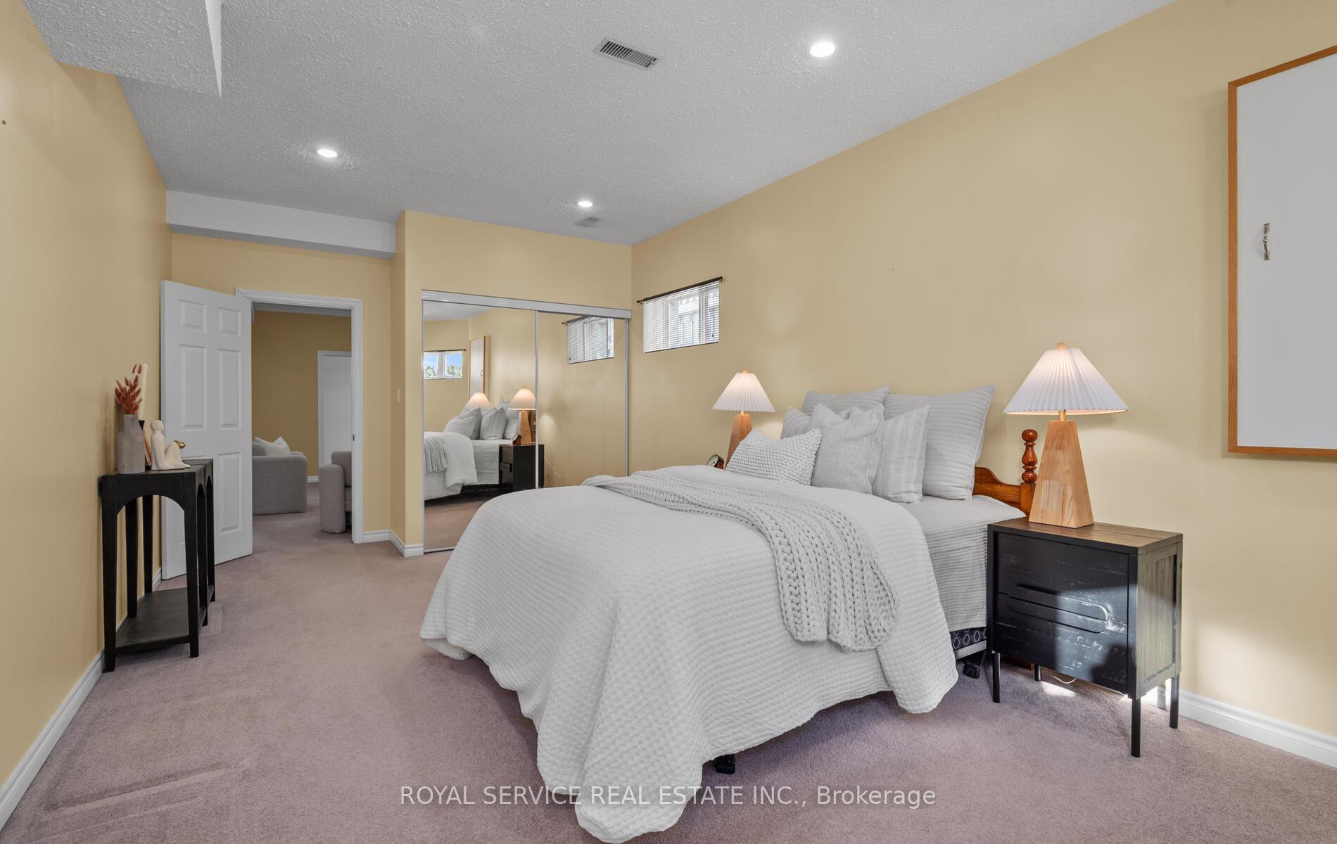 Photo 28 of 100 Freeland Avenue, Clarington, Bowmanville — HOMEH
