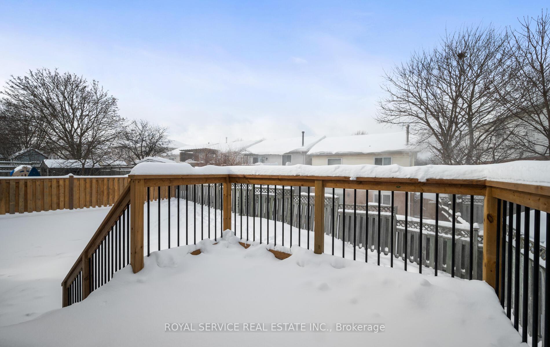 Photo 30 of 100 Freeland Avenue, Clarington, Bowmanville — HOMEH
