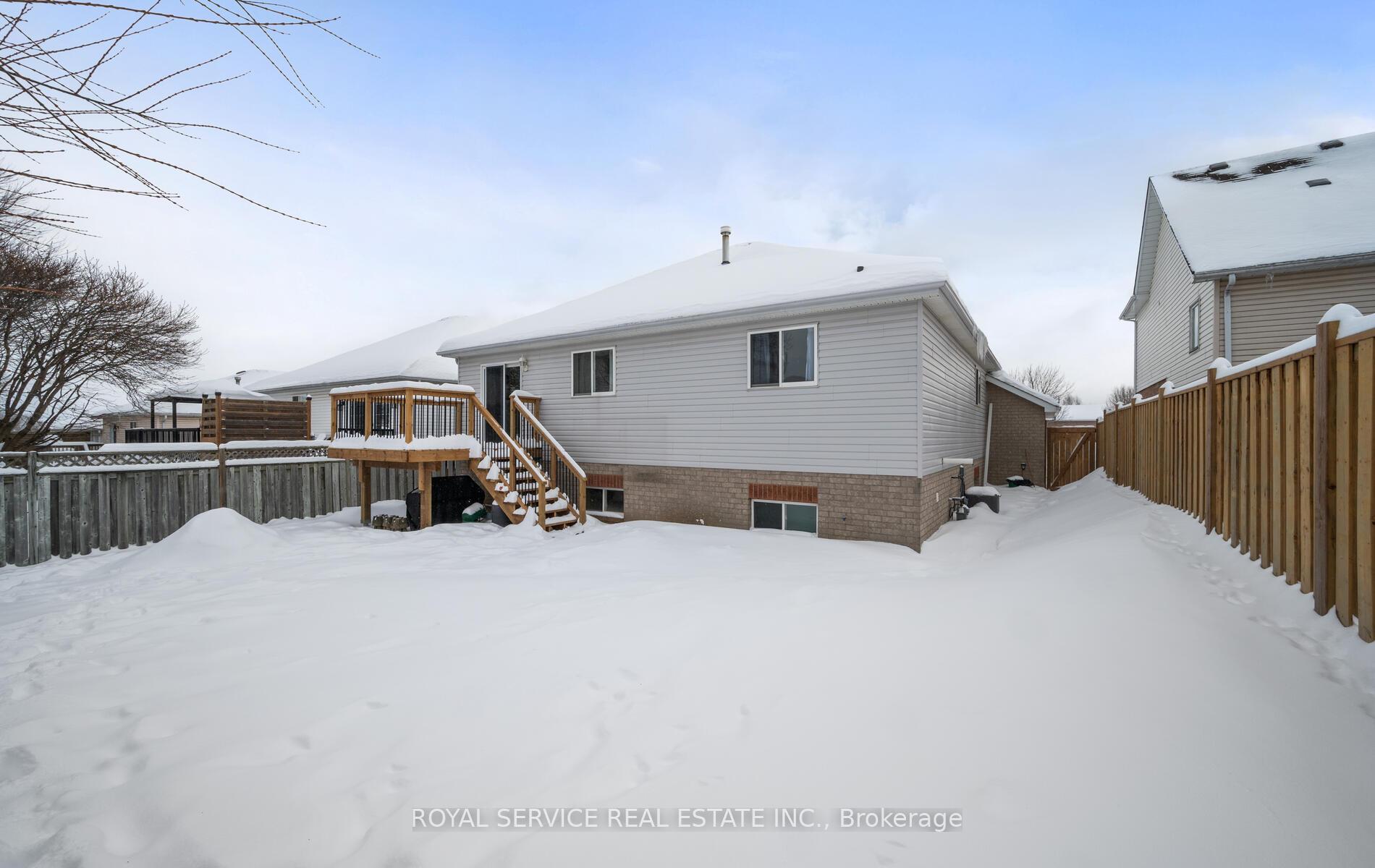 Photo 32 of 100 Freeland Avenue, Clarington, Bowmanville — HOMEH