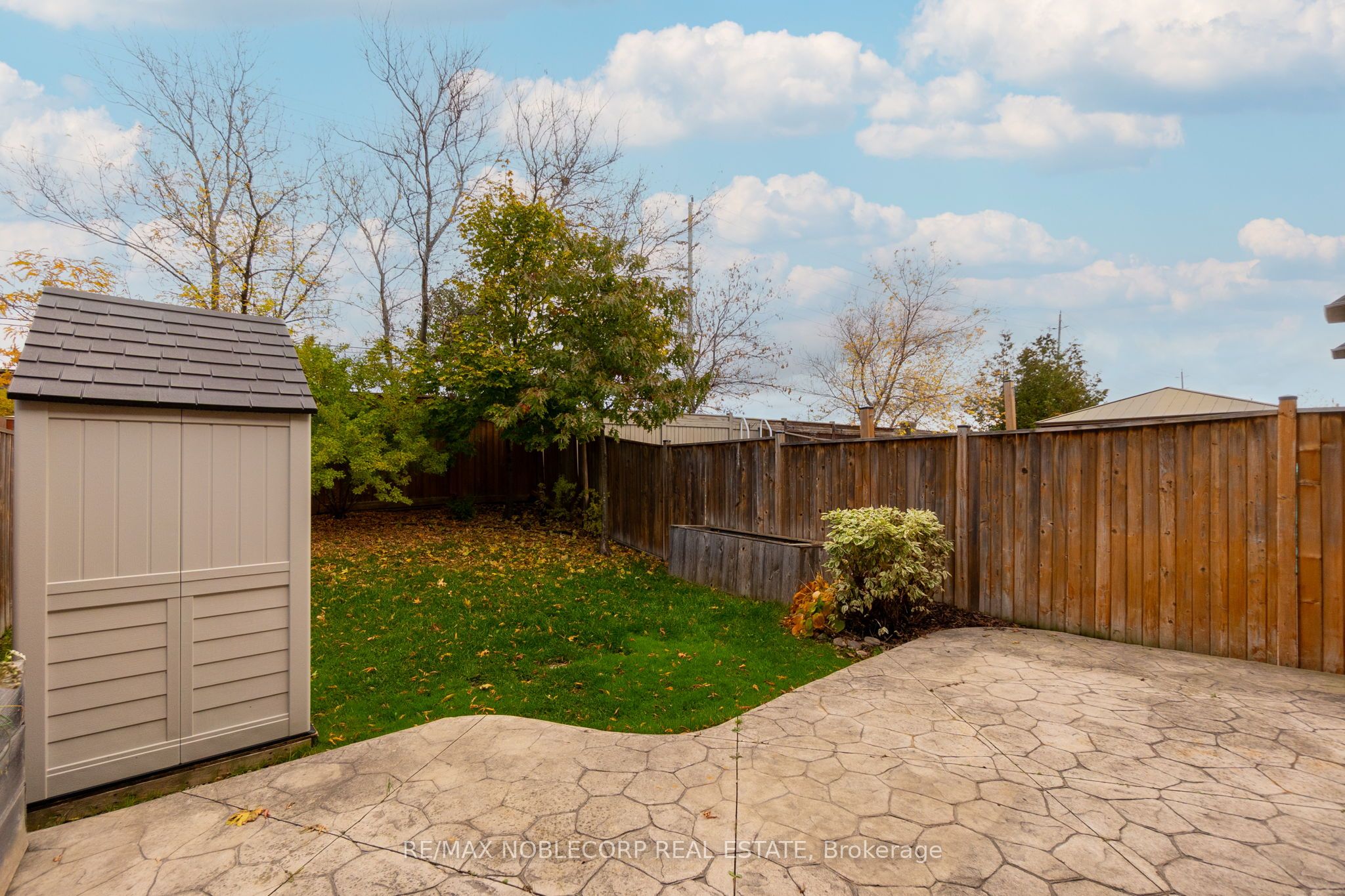 Photo 74 of 54 Lawren Harris Crescent, Caledon, Bolton West — HOMEH