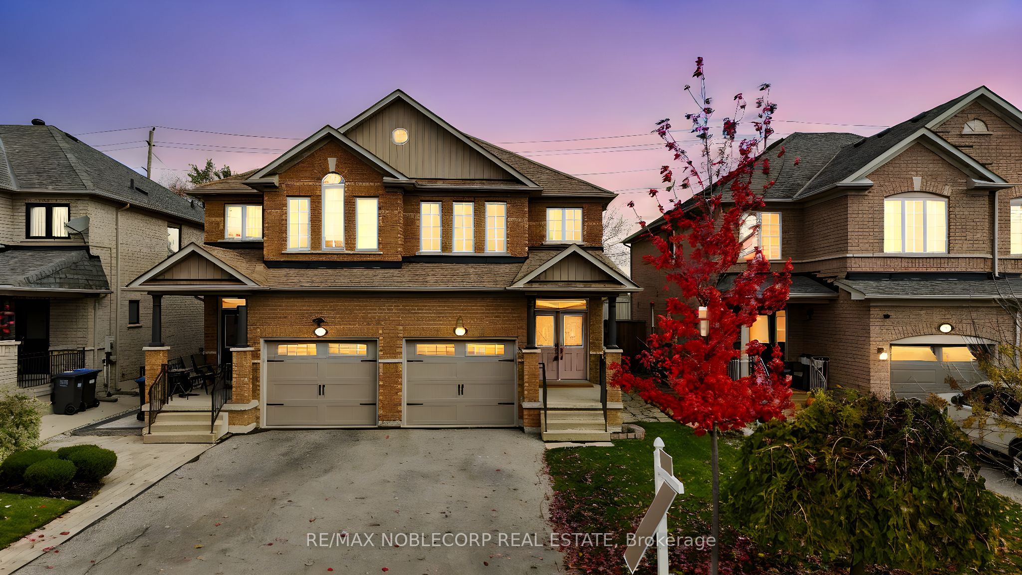 Photo 2 of 54 Lawren Harris Crescent, Caledon, Bolton West — HOMEH