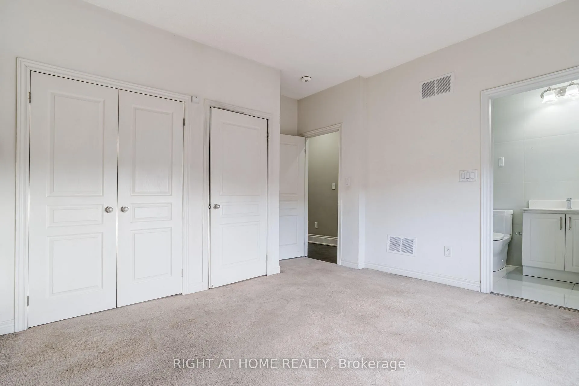 Photo 44 of 96 Humberstone Crescent, Brampton, Northwest Brampton — HOMEH