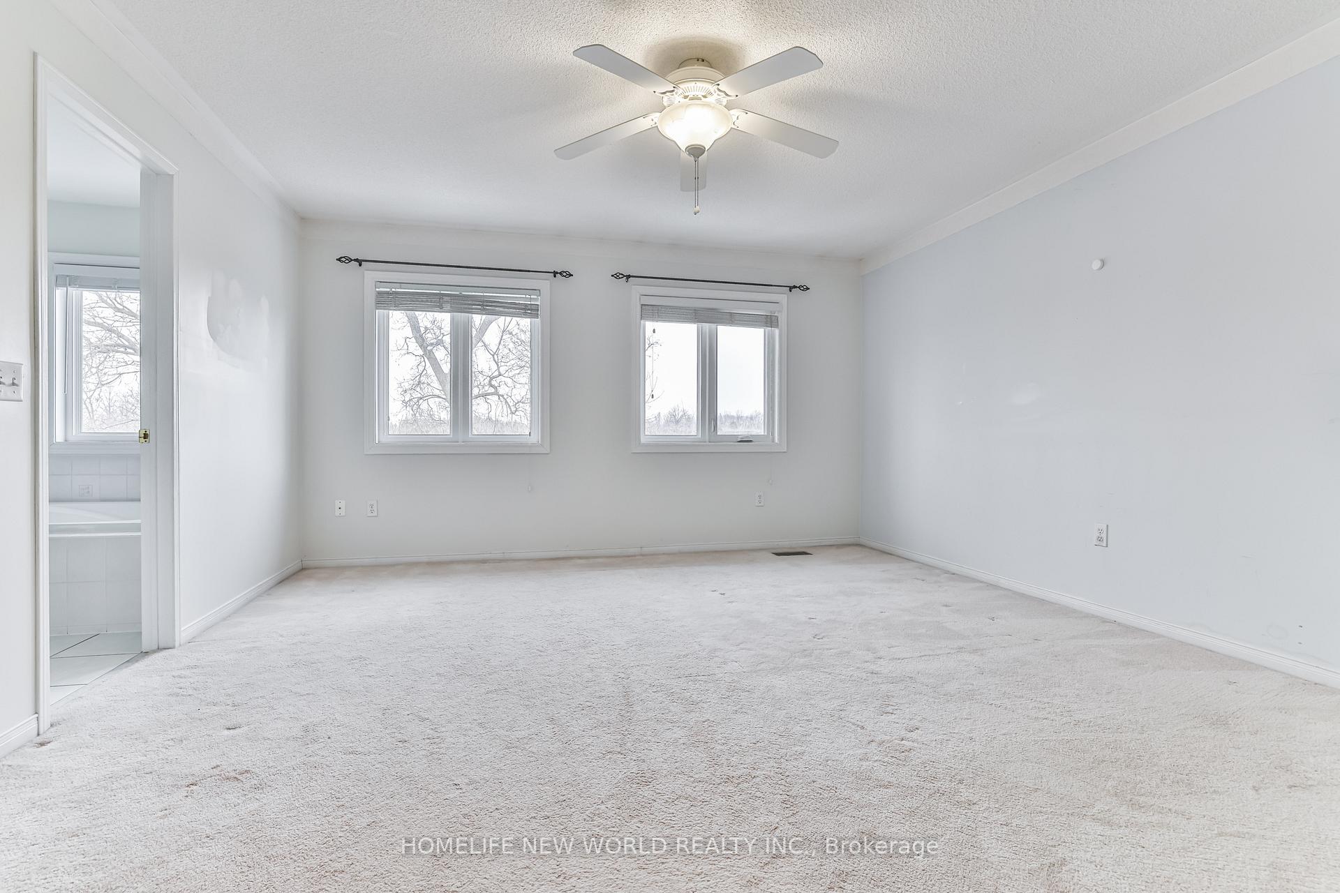 Photo 8 of 16 Downey Circle, Aurora, Bayview Wellington — HOMEH