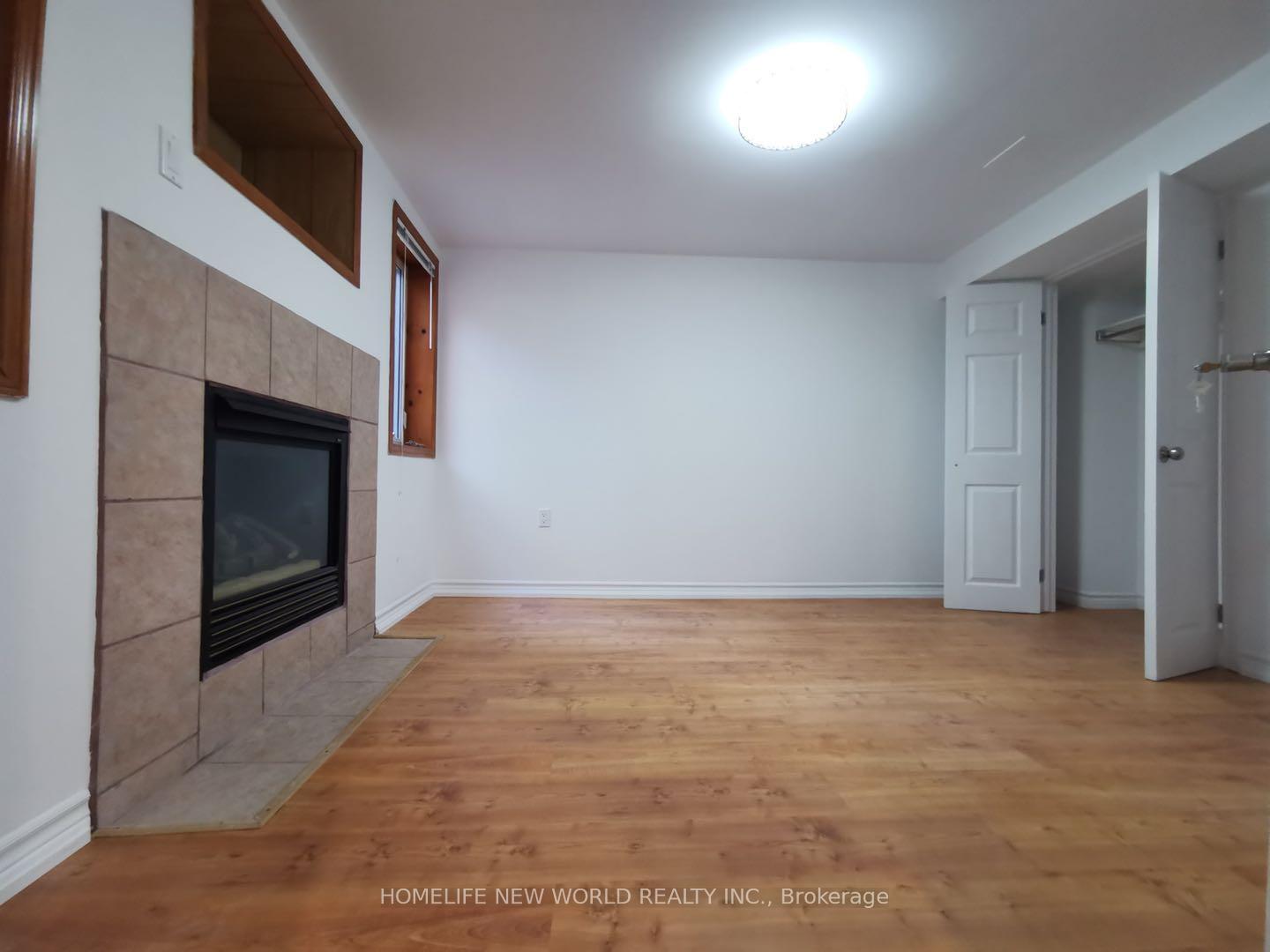 Photo 22 of 16 Downey Circle, Aurora, Bayview Wellington — HOMEH