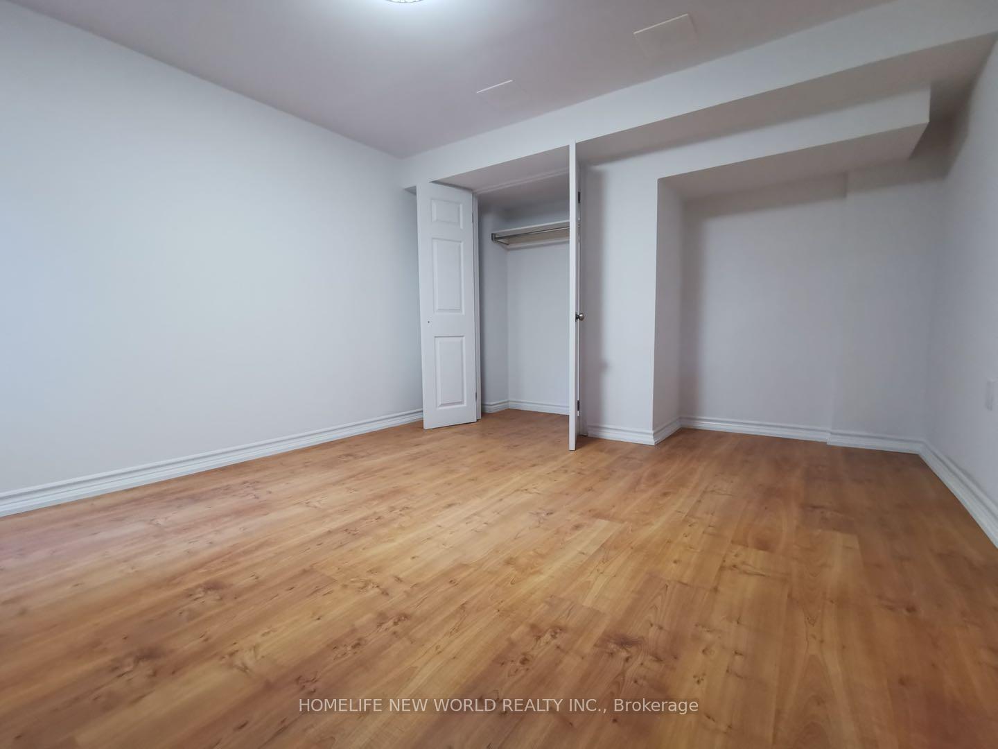 Photo 21 of 16 Downey Circle, Aurora, Bayview Wellington — HOMEH