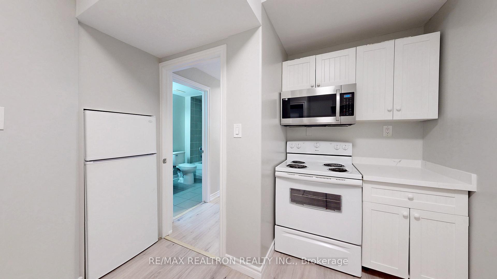 Photo 24 of 51 Pearcey Crescent, Barrie, West Bayfield — HOMEH