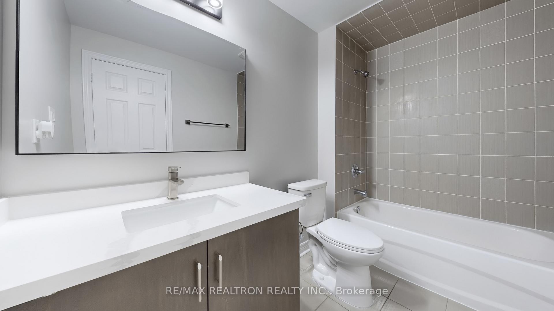 Photo 34 of 51 Pearcey Crescent, Barrie, West Bayfield — HOMEH