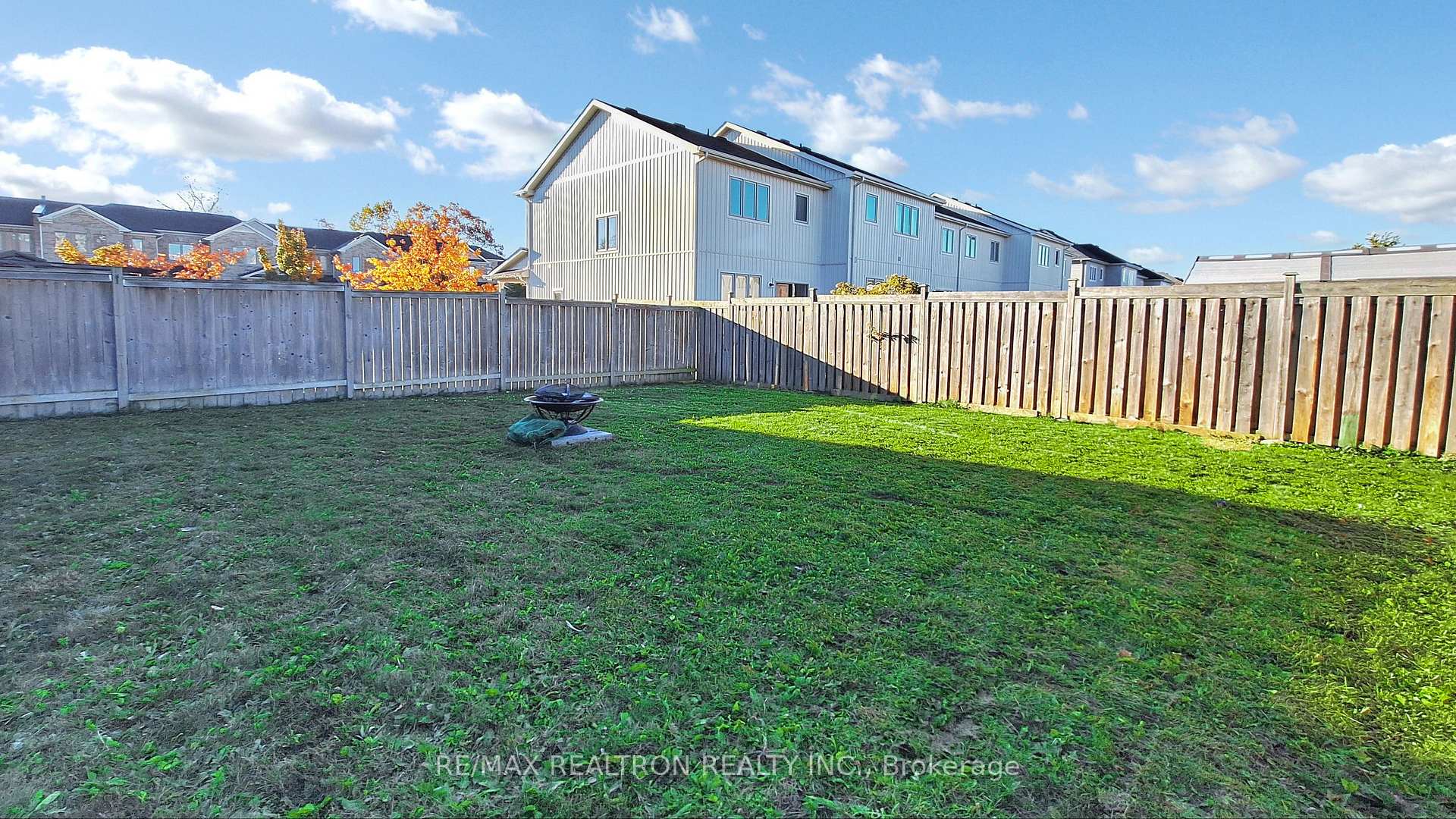 Photo 42 of 51 Pearcey Crescent, Barrie, West Bayfield — HOMEH