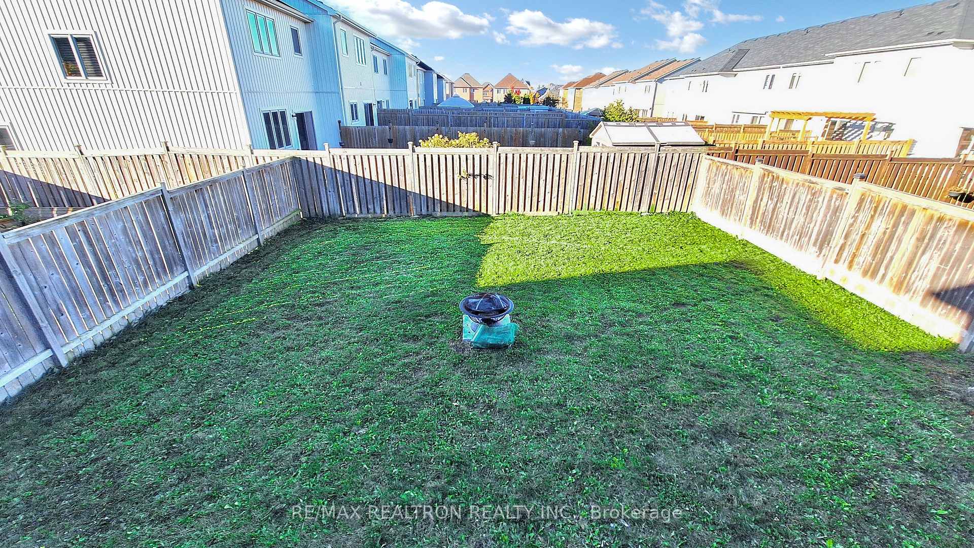 Photo 41 of 51 Pearcey Crescent, Barrie, West Bayfield — HOMEH