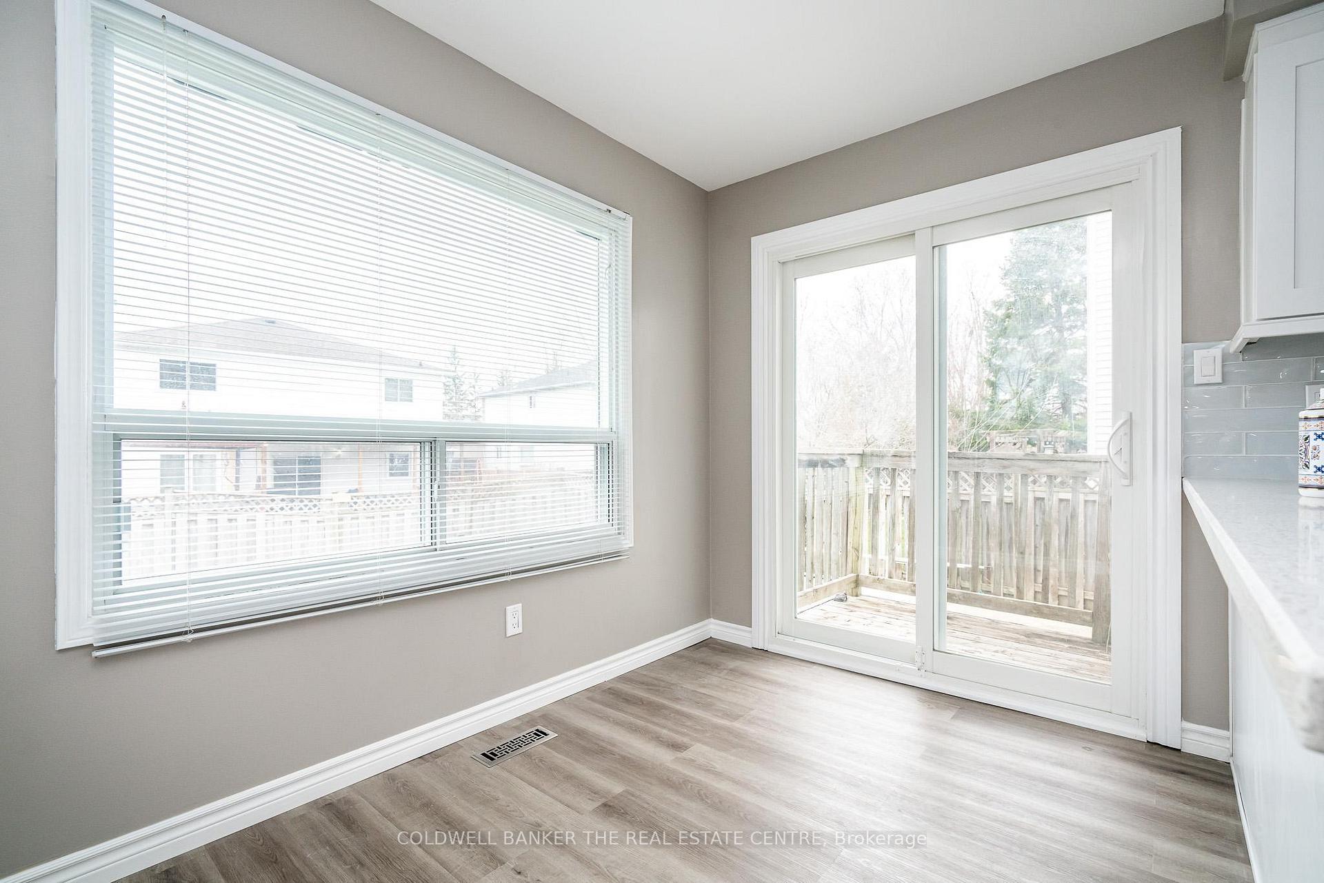 Photo 7 of 9 Penton Drive, Barrie, West Bayfield — HOMEH