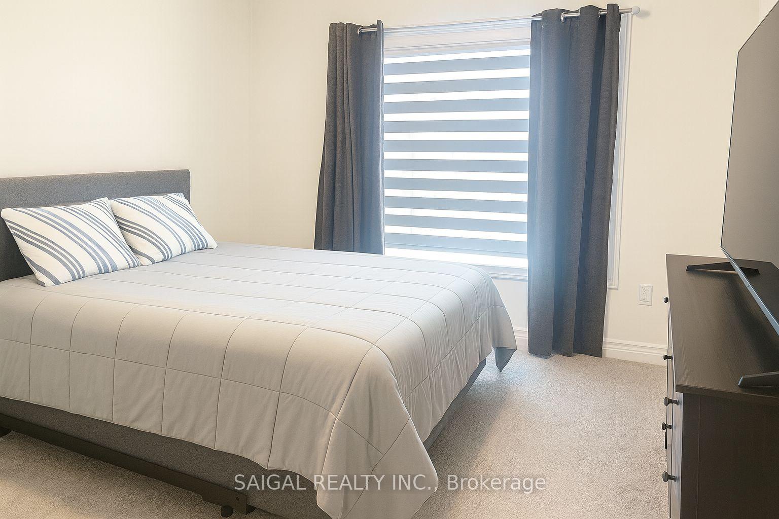 Photo 7 of Unit 10, 10 Birmingham Drive, Cambridge, Hagey — HOMEH
