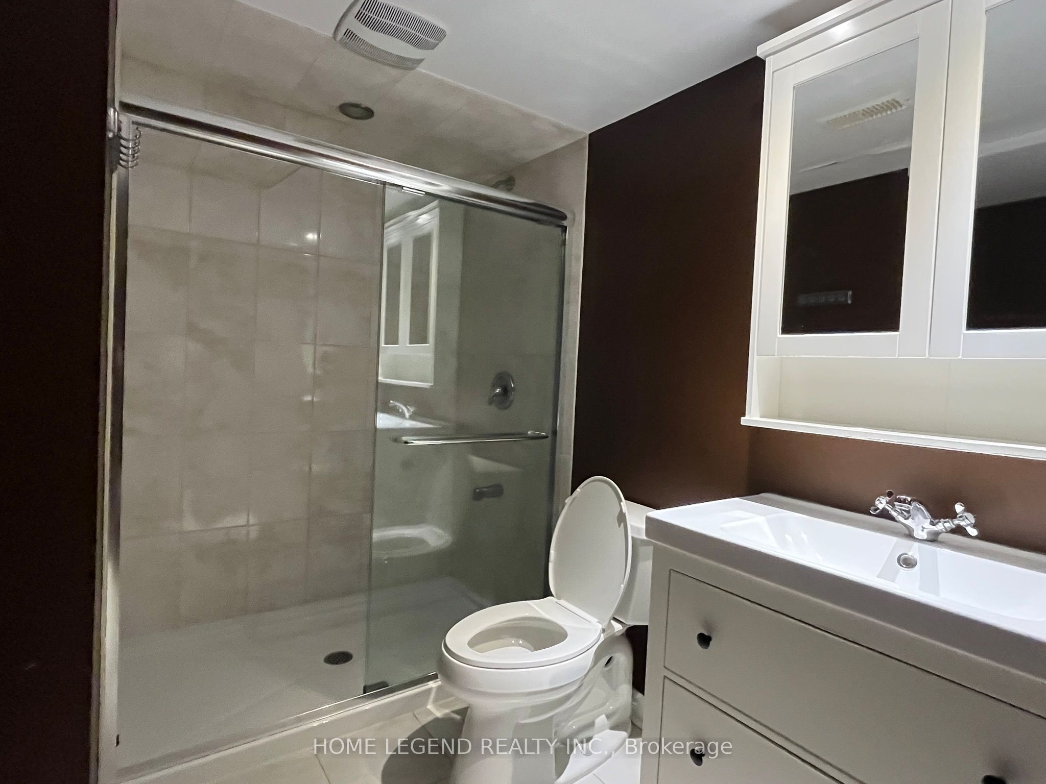 Photo 51 of 108 Viscount Drive, Markham, Berczy — HOMEH
