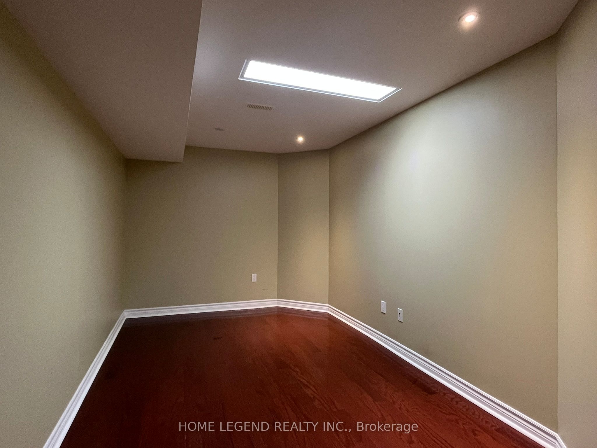 Photo 50 of 108 Viscount Drive, Markham, Berczy — HOMEH