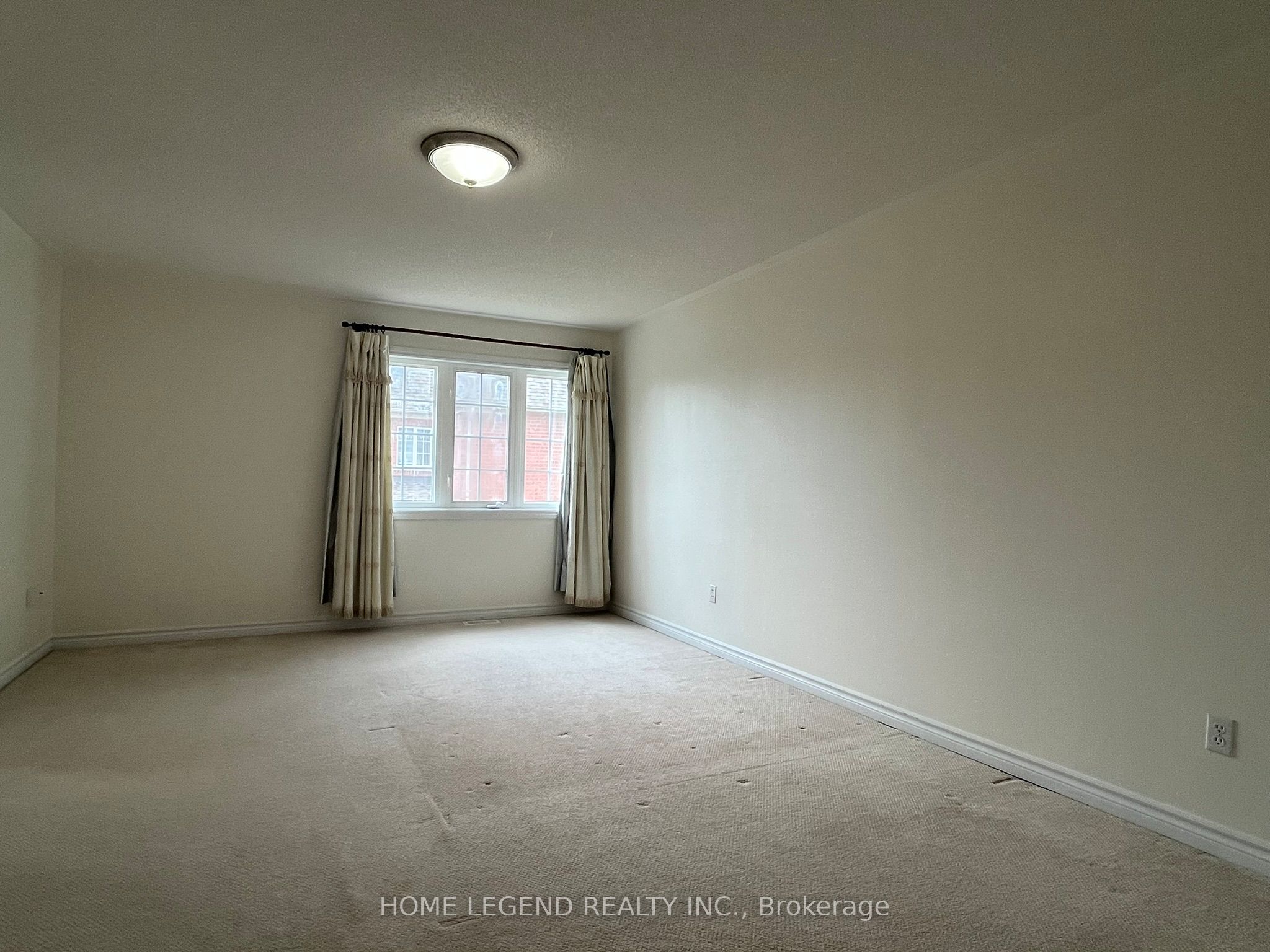 Photo 43 of 108 Viscount Drive, Markham, Berczy — HOMEH