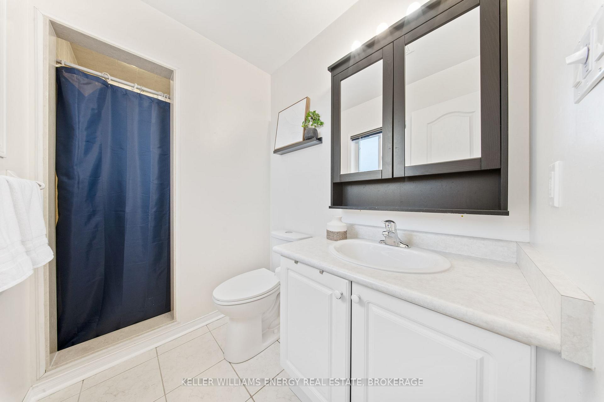 Photo 16 of 51 Laking Drive, Clarington, Newcastle — HOMEH