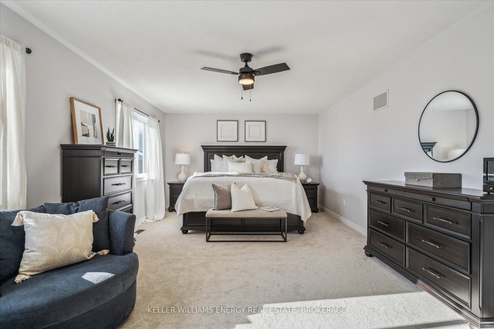 Photo 15 of 11 Brough Court, Clarington, Bowmanville — HOMEH