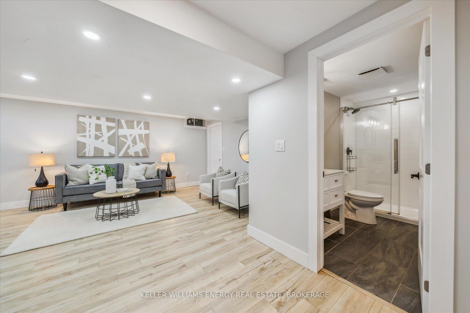 Photo 22 of 11 Brough Court, Clarington, Bowmanville — HOMEH
