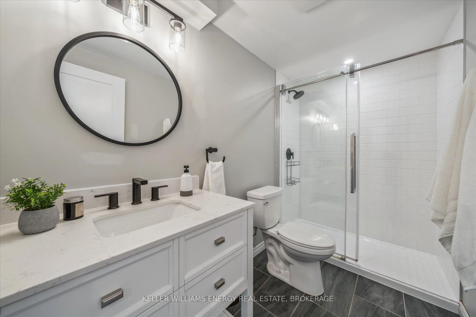 Photo 23 of 11 Brough Court, Clarington, Bowmanville — HOMEH