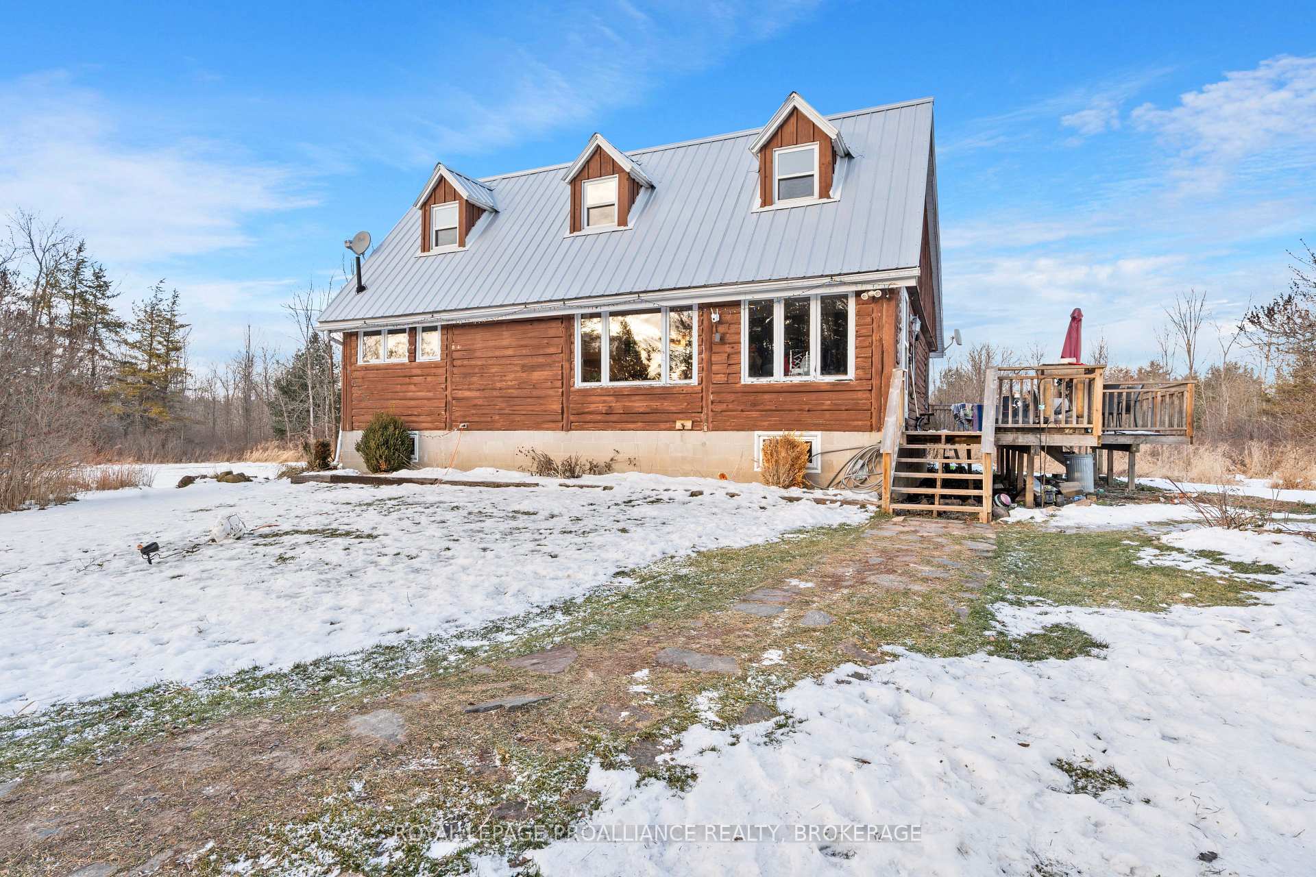 Photo 3 of 6394 Leveque Road, Frontenac, Frontenac South — HOMEH