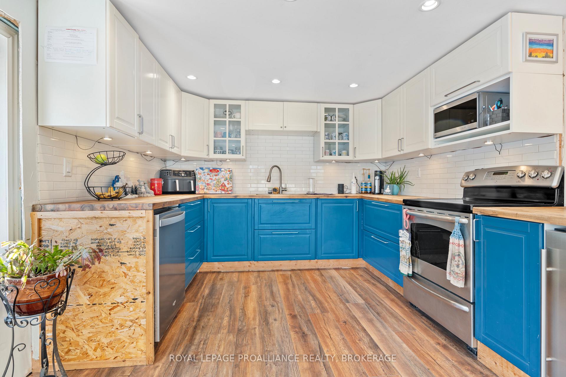 Photo 7 of 6394 Leveque Road, Frontenac, Frontenac South — HOMEH