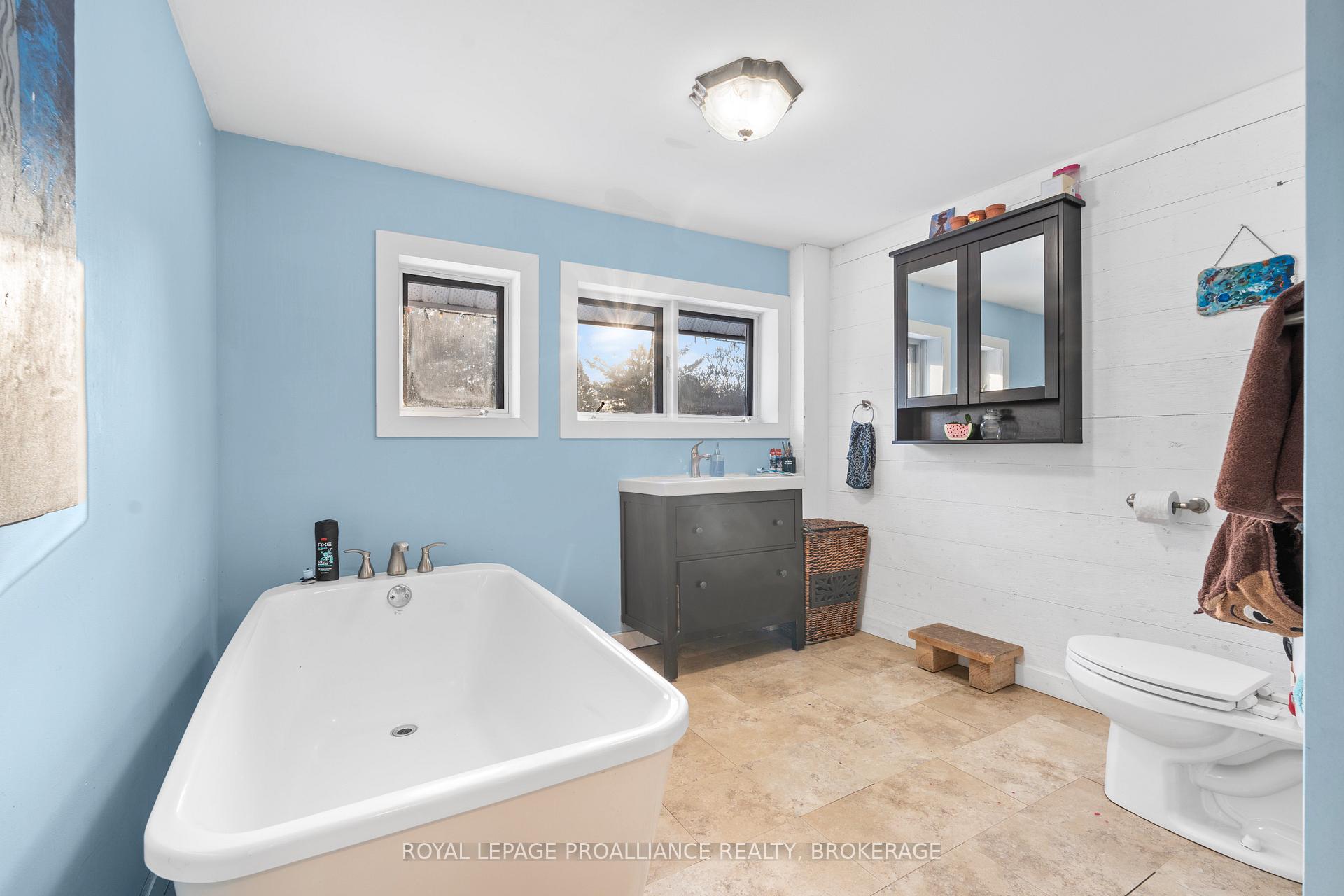 Photo 16 of 6394 Leveque Road, Frontenac, Frontenac South — HOMEH