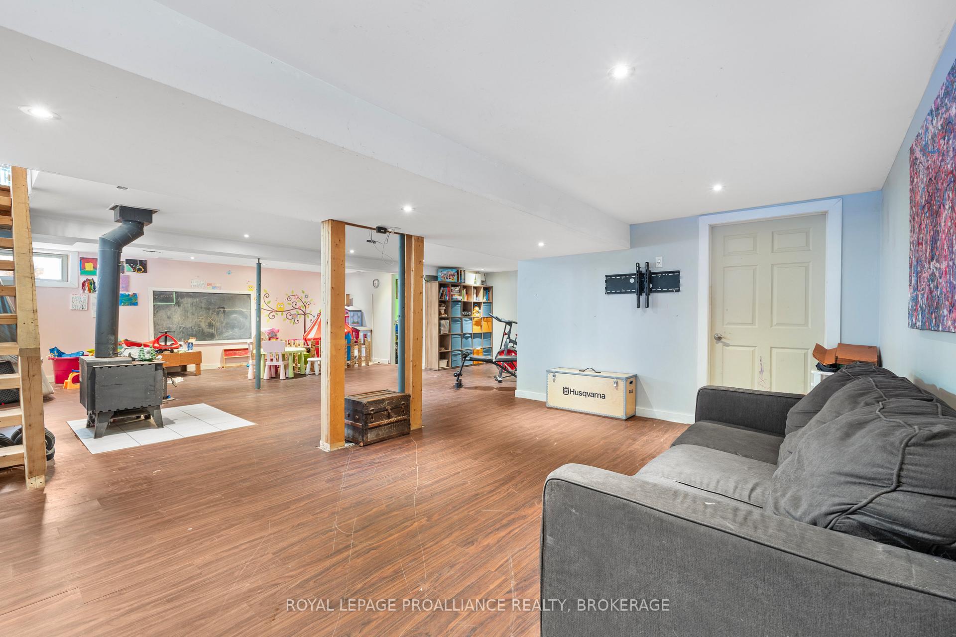 Photo 23 of 6394 Leveque Road, Frontenac, Frontenac South — HOMEH